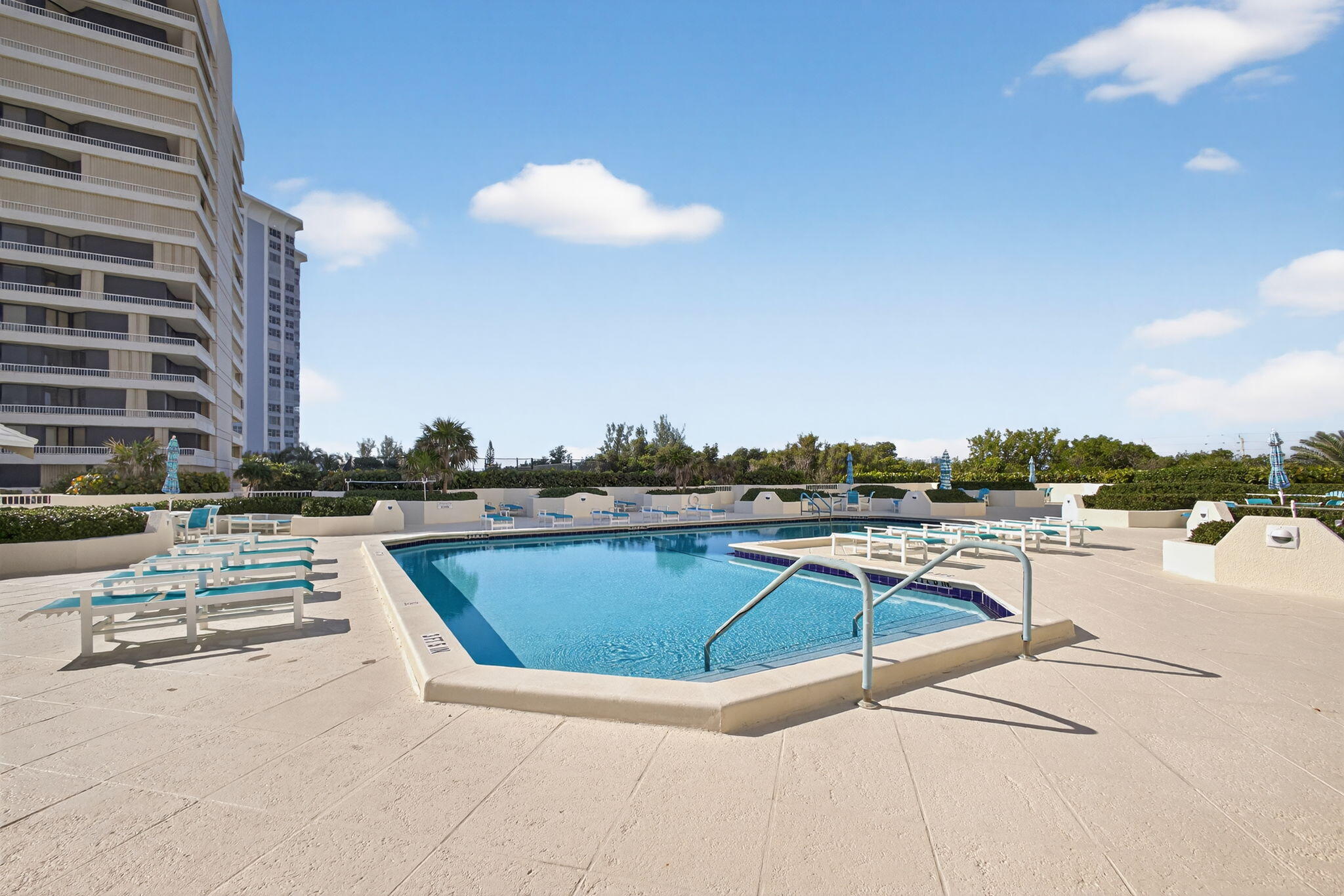 REACHES CONDO - Residential Lease