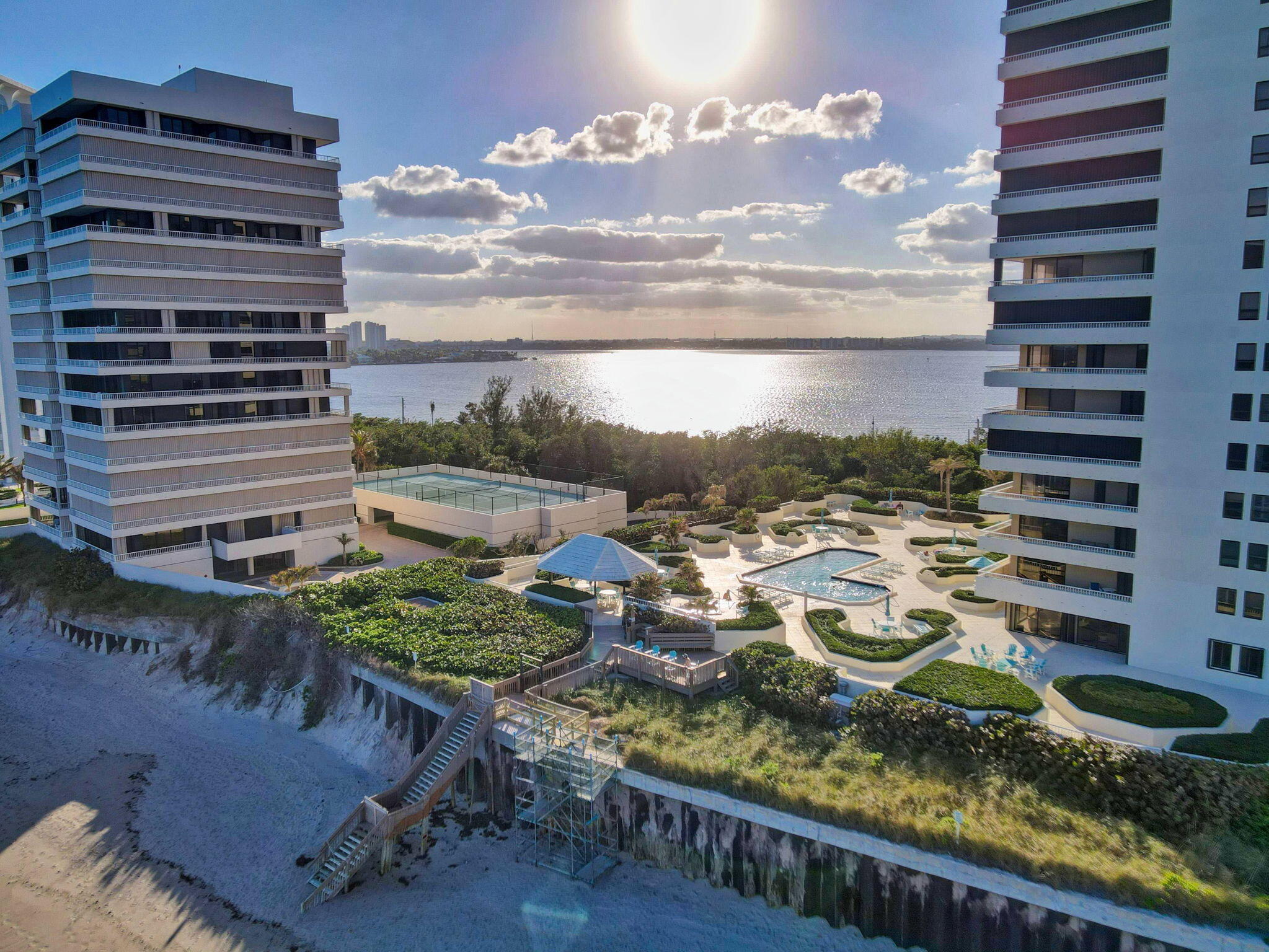 REACHES CONDO - Residential Lease