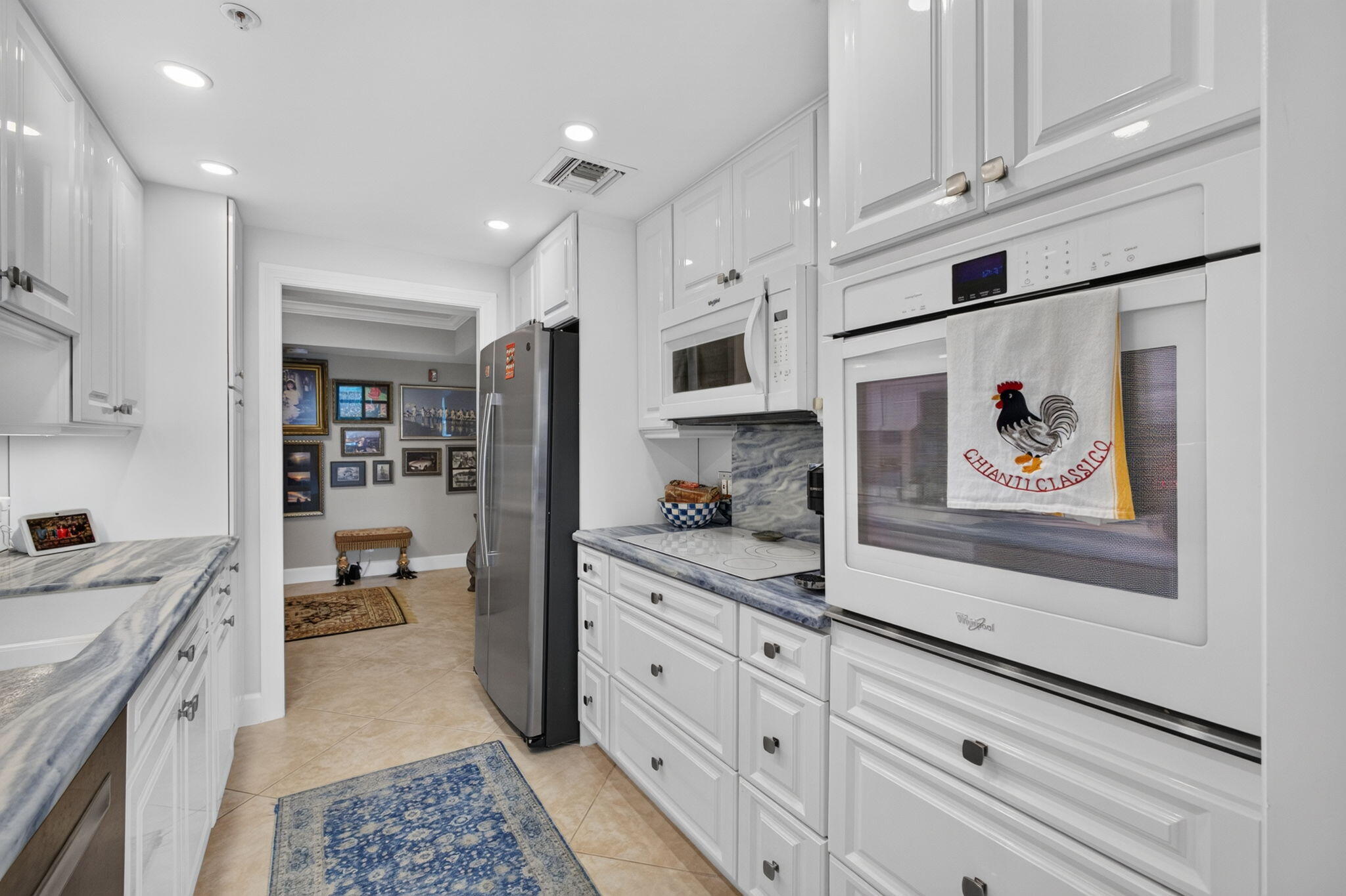 REACHES CONDO - Residential Lease