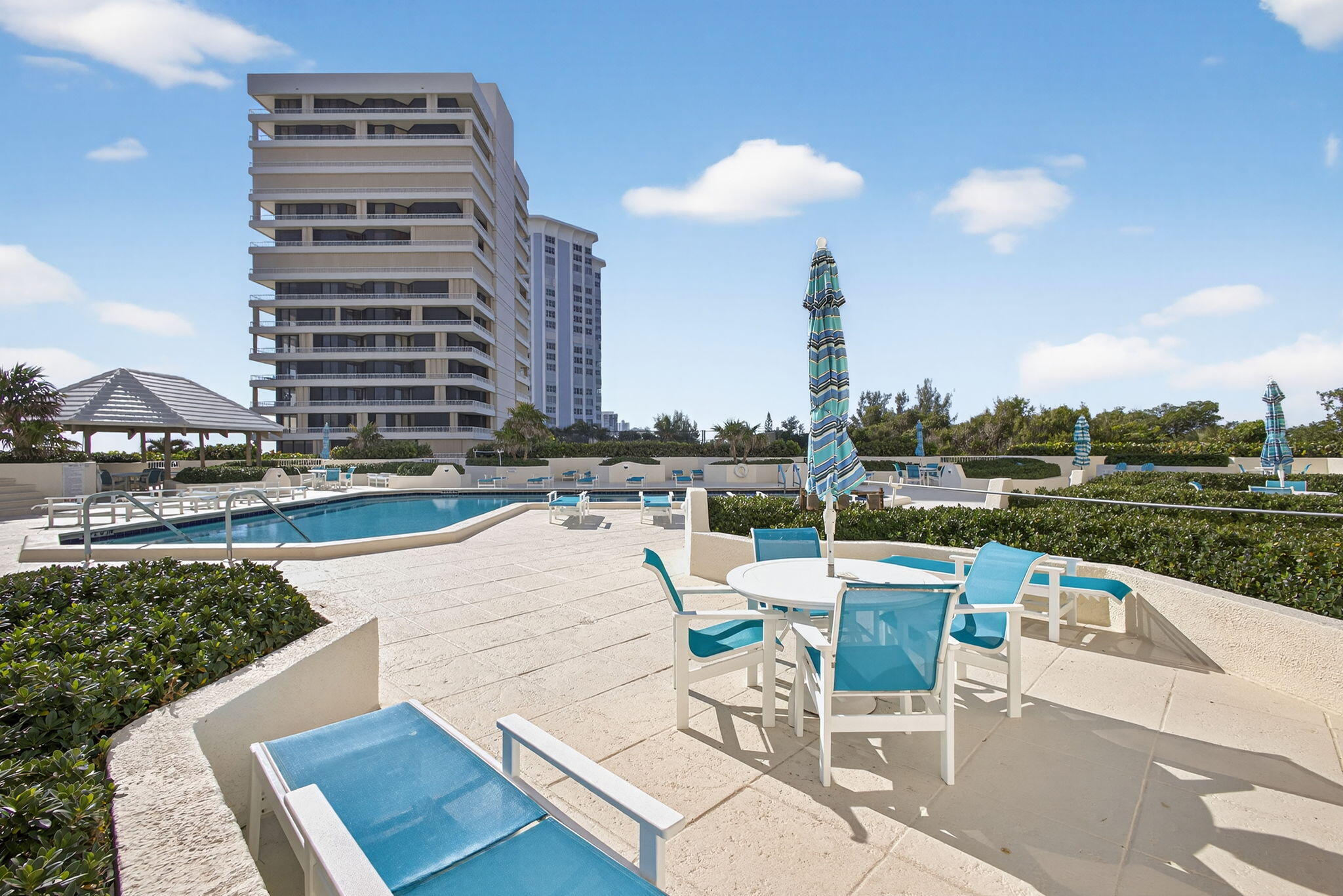 REACHES CONDO - Residential Lease