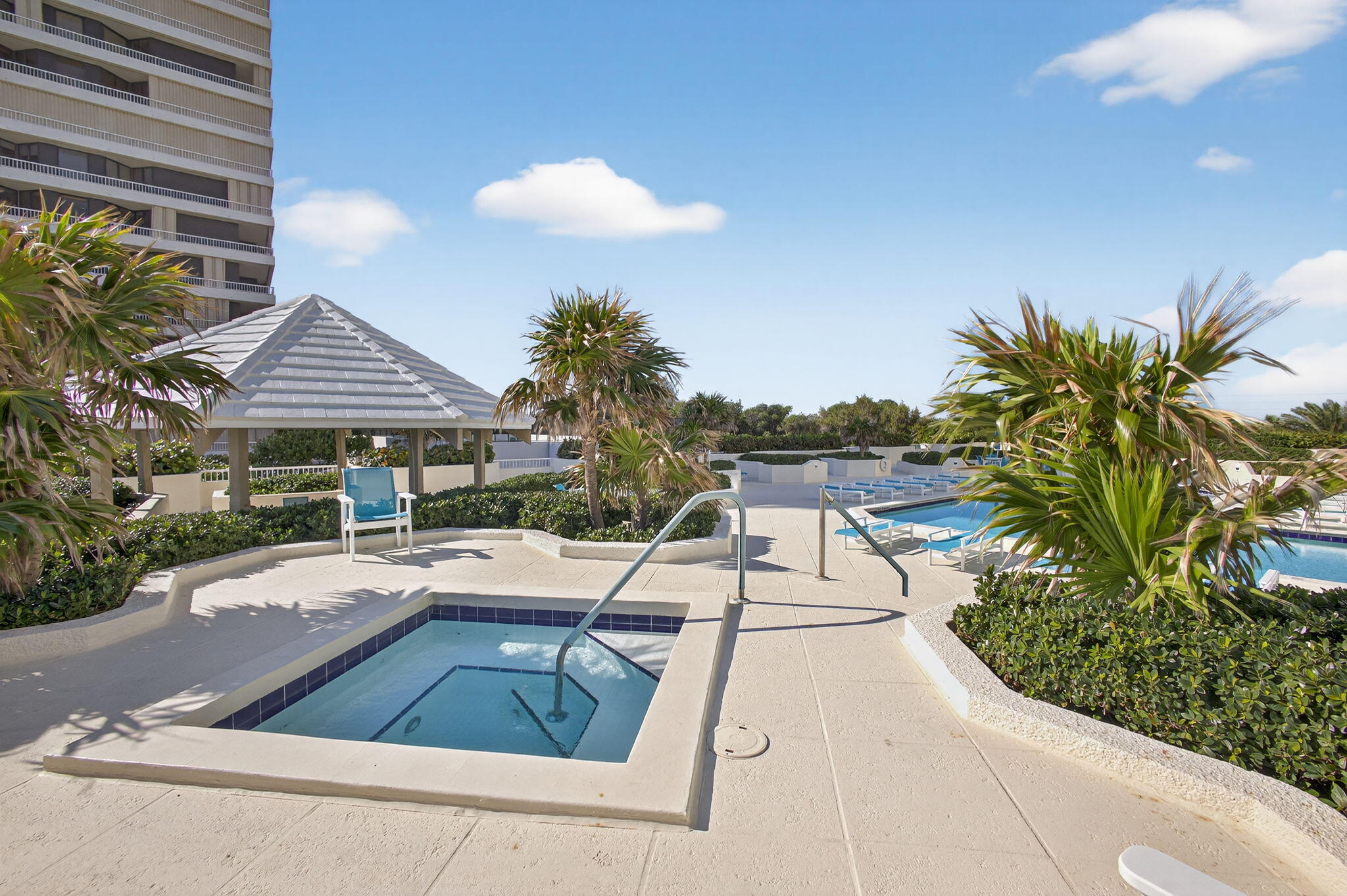 REACHES CONDO - Residential Lease