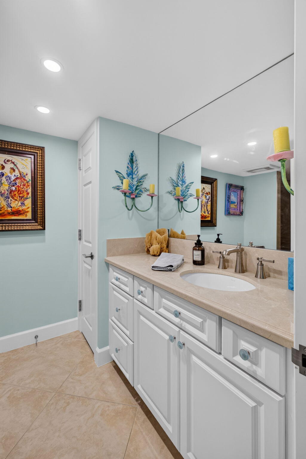 REACHES CONDO - Residential Lease