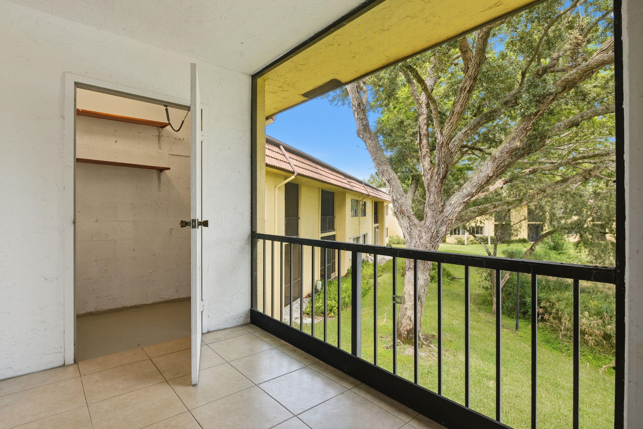 BOCA TERRACE CONDO PH I AND II OR261 - Residential