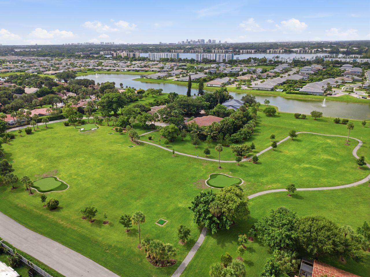 GOLF-TAM VILLAGE - Residential