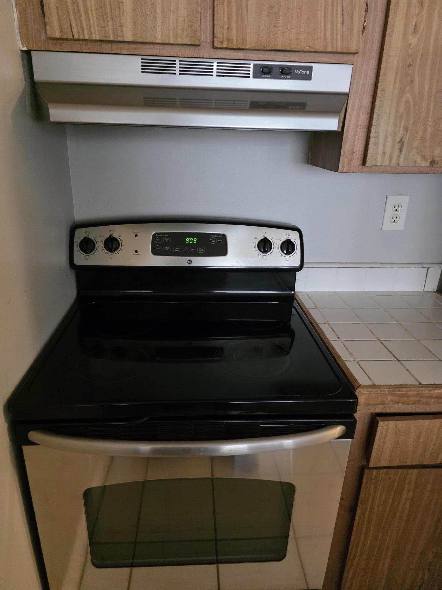 CORAL SPRINGS TOWER CLUB - Residential Lease