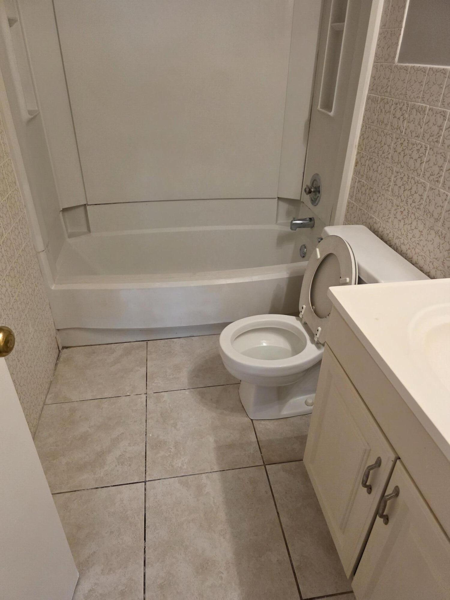 CORAL SPRINGS TOWER CLUB - Residential Lease