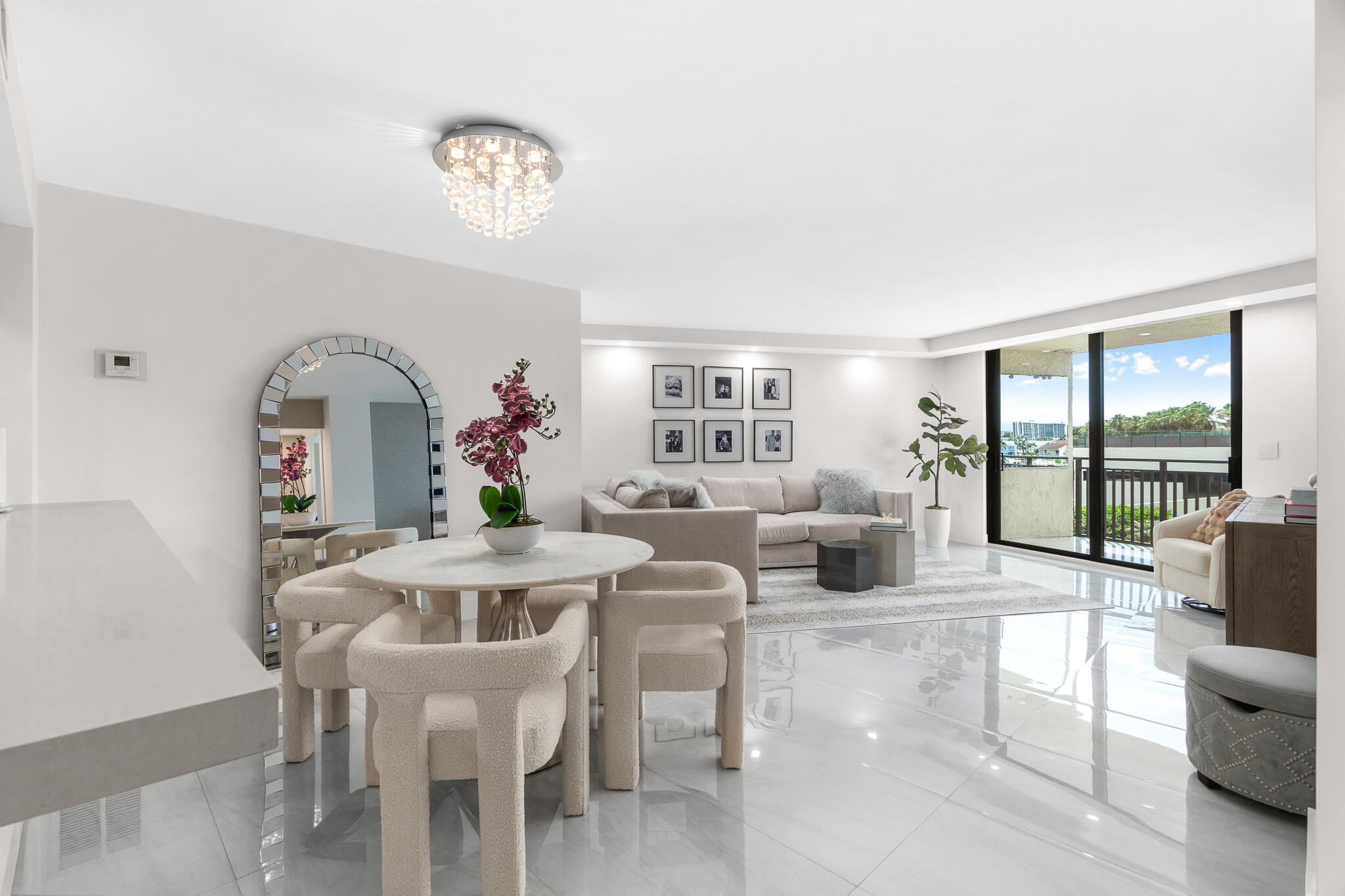 REGENCY HIGHLAND CLUB CONDO - Residential