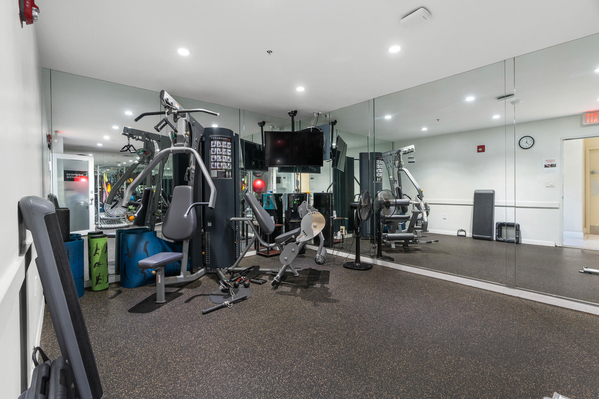 REGENCY HIGHLAND CLUB CONDO - Residential