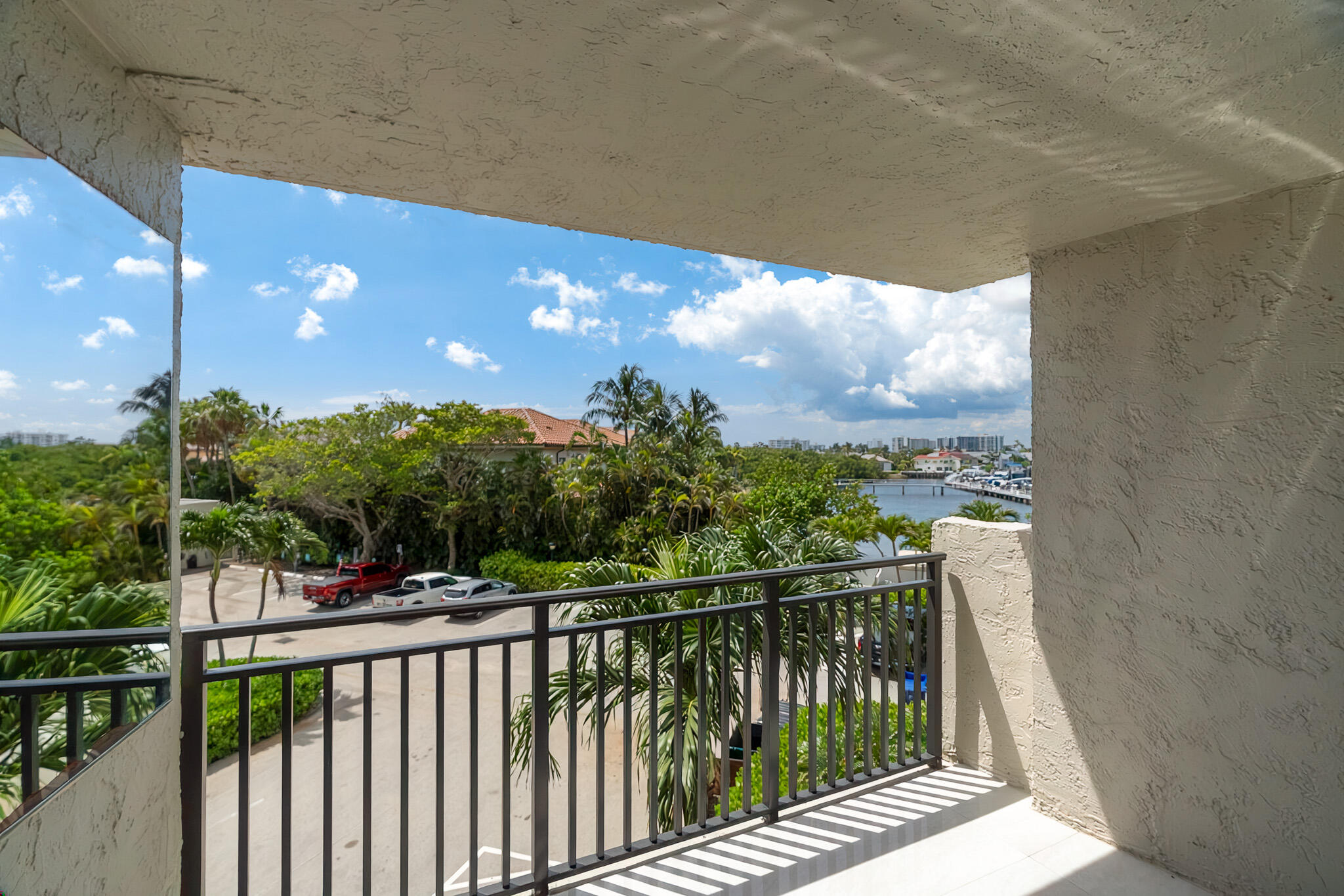 REGENCY HIGHLAND CLUB CONDO - Residential