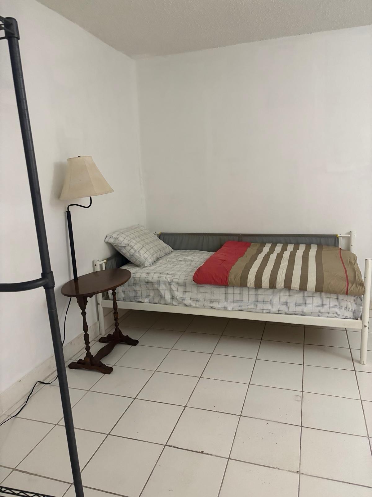 hollywood - Residential Lease