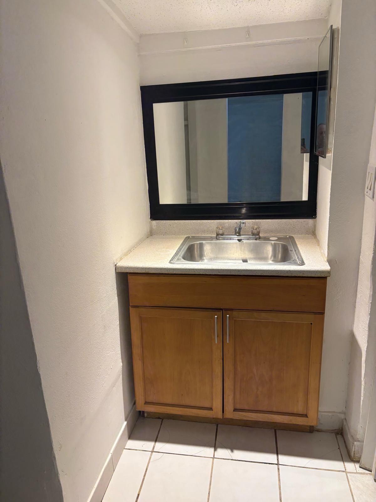 hollywood - Residential Lease