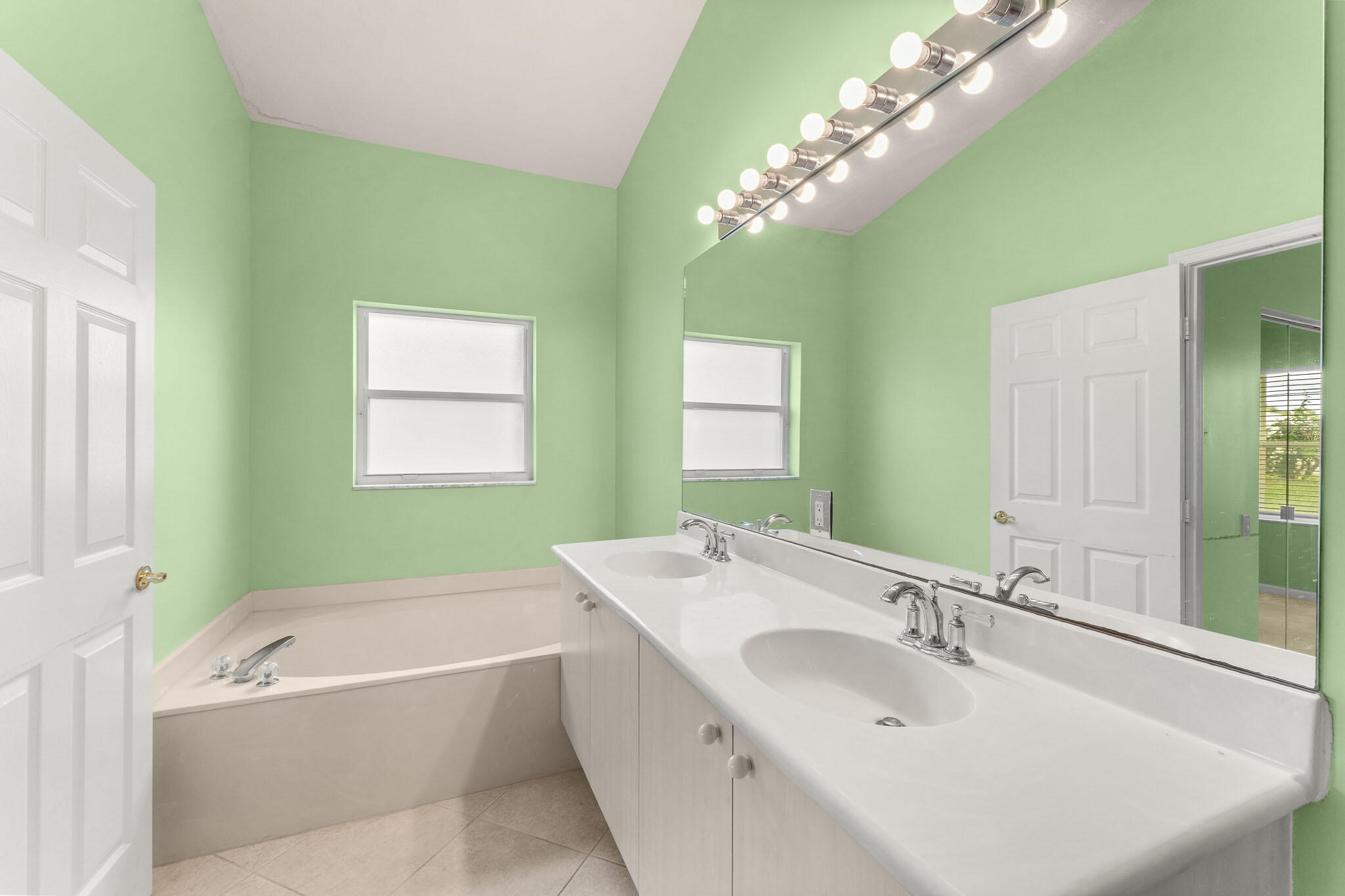 CASCADES AT ST LUCIE WEST PHASE 1 - Residential