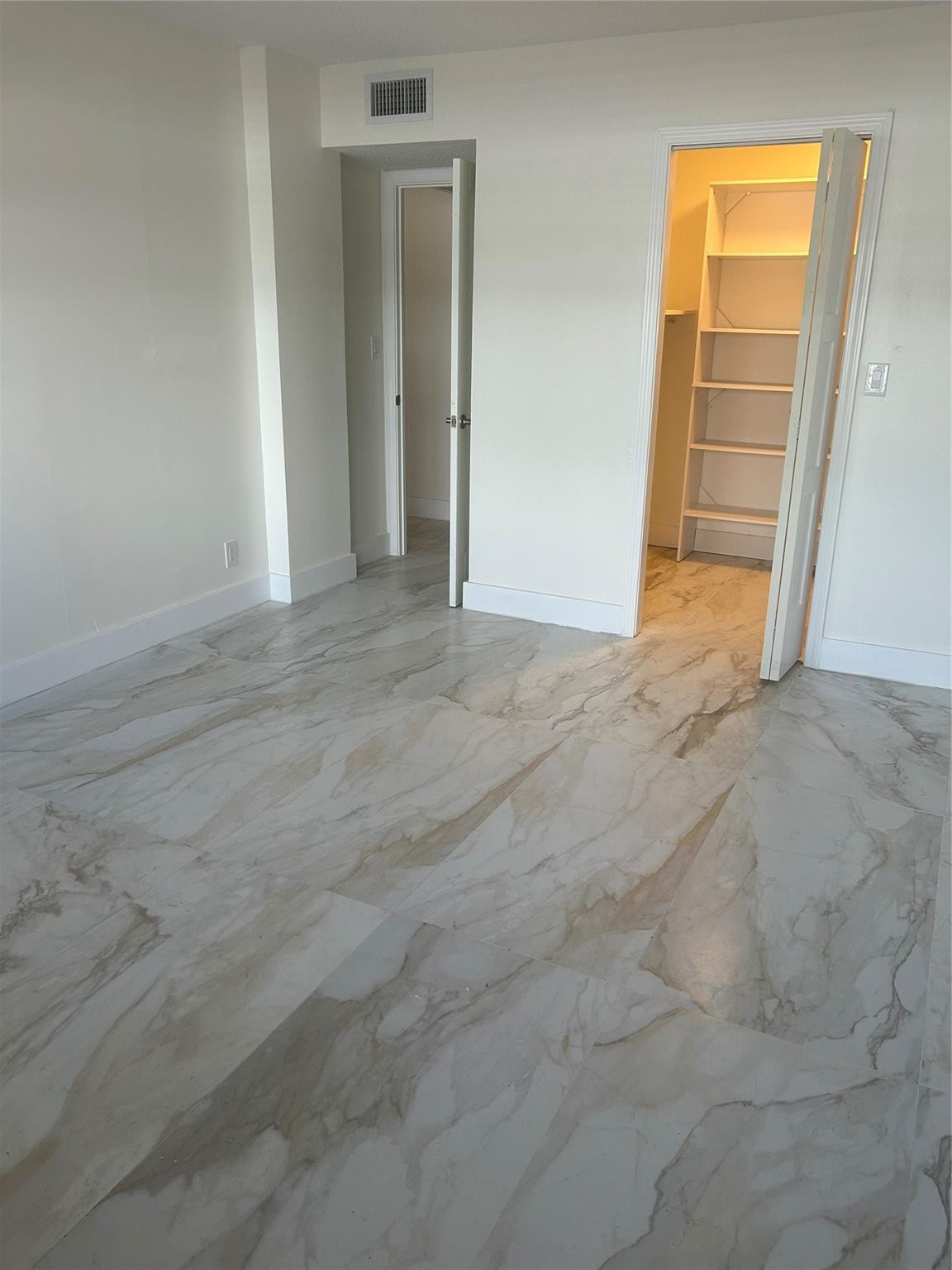BAYSHORE EMBASSY CONDO - Residential