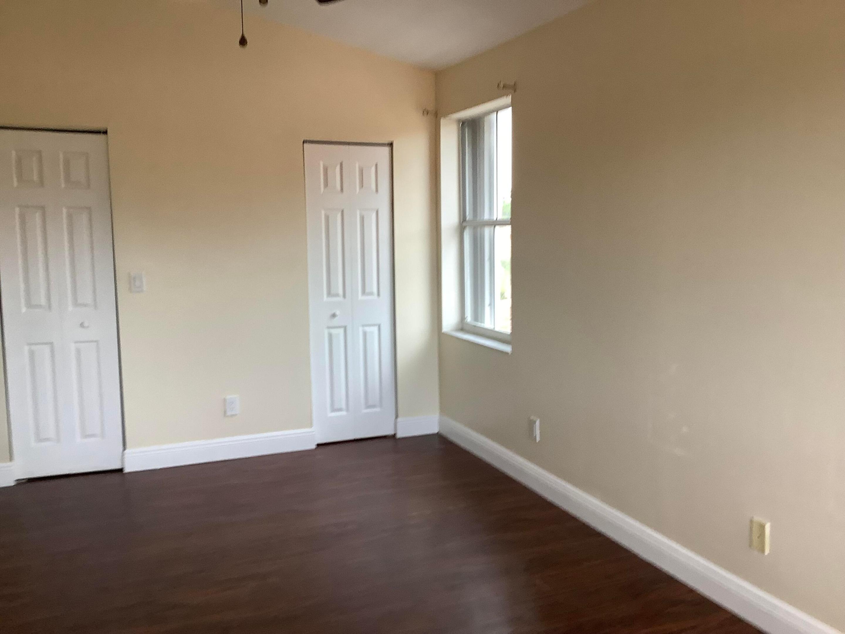 LAKES OF NEWPORT II - Residential Lease
