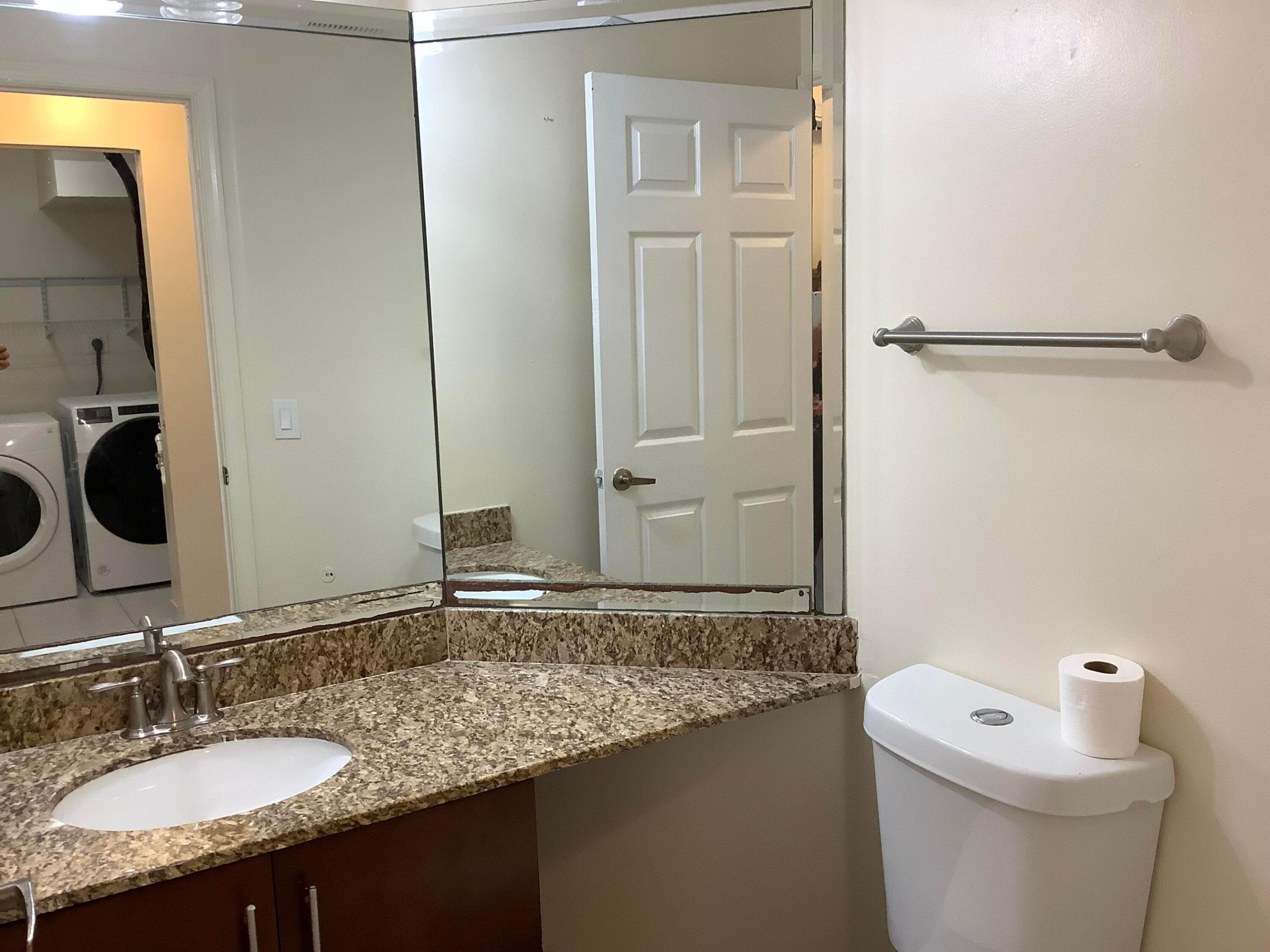 LAKES OF NEWPORT II - Residential Lease