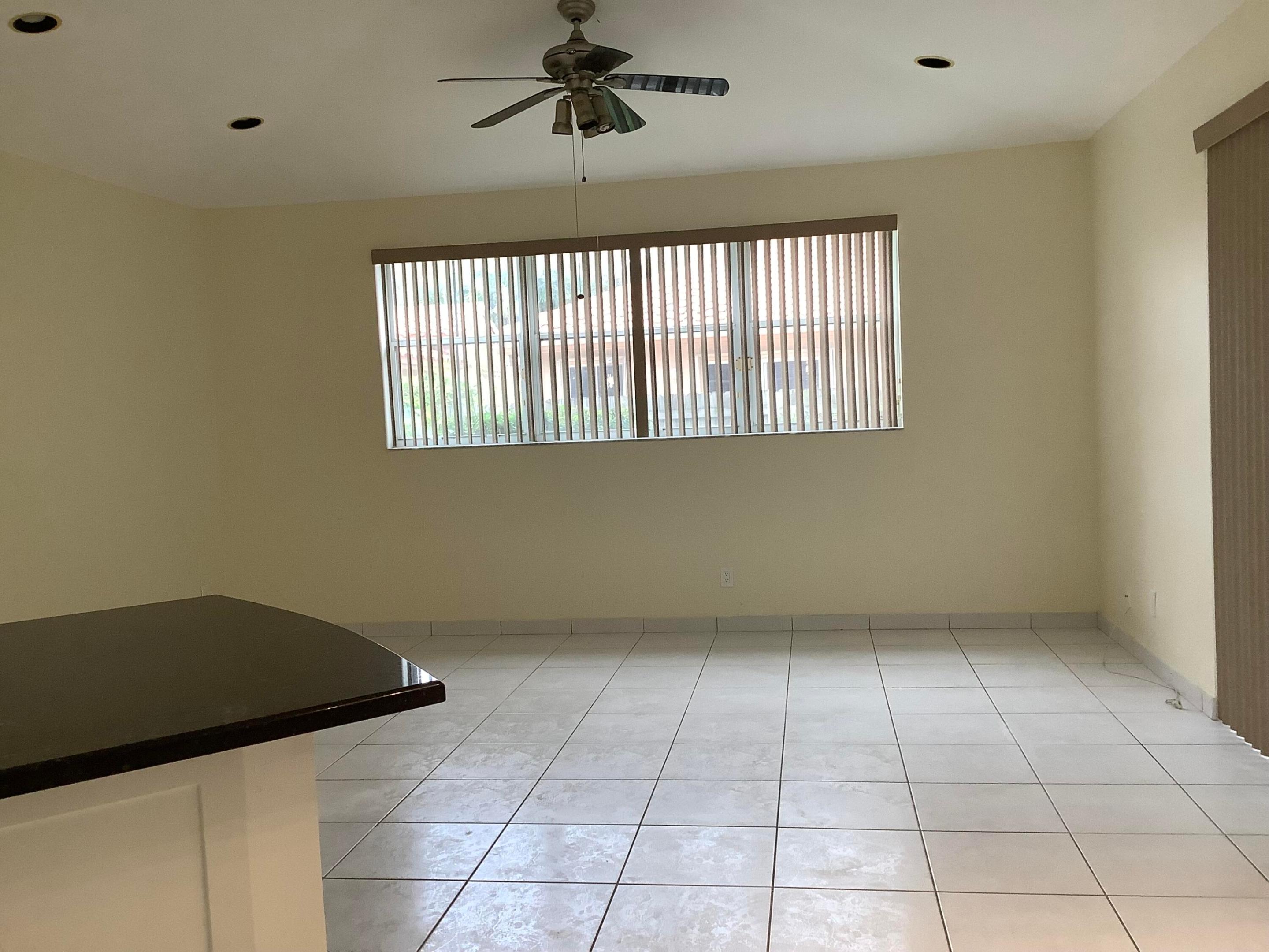 LAKES OF NEWPORT II - Residential Lease