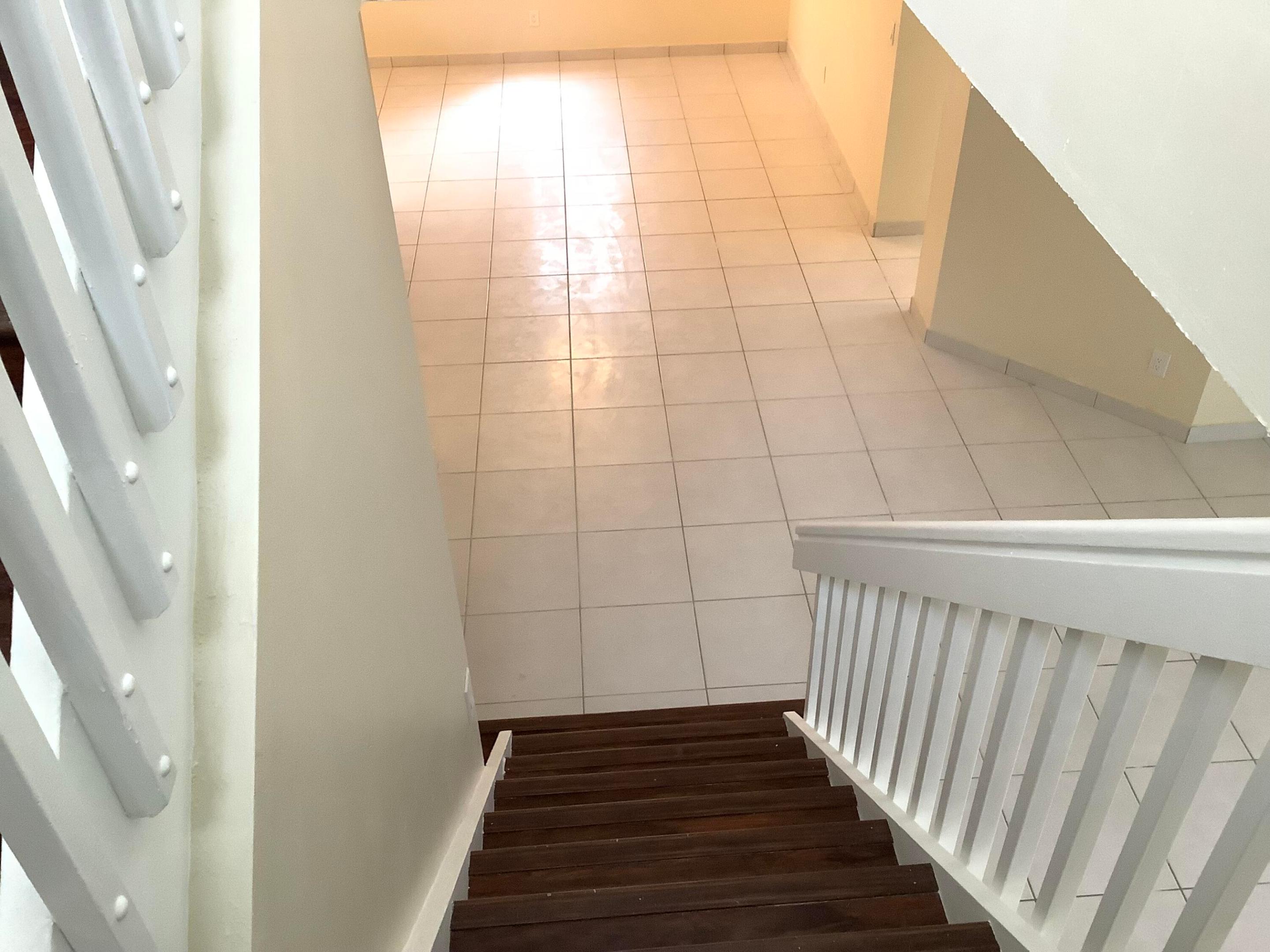 LAKES OF NEWPORT II - Residential Lease