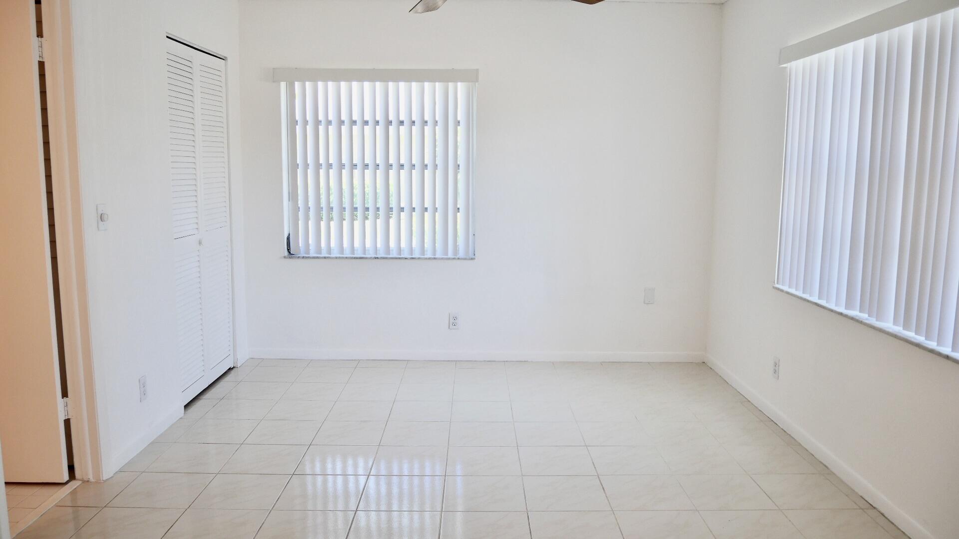 PALM GREENS AT VILLA DEL RAY CONDO II - Residential Lease