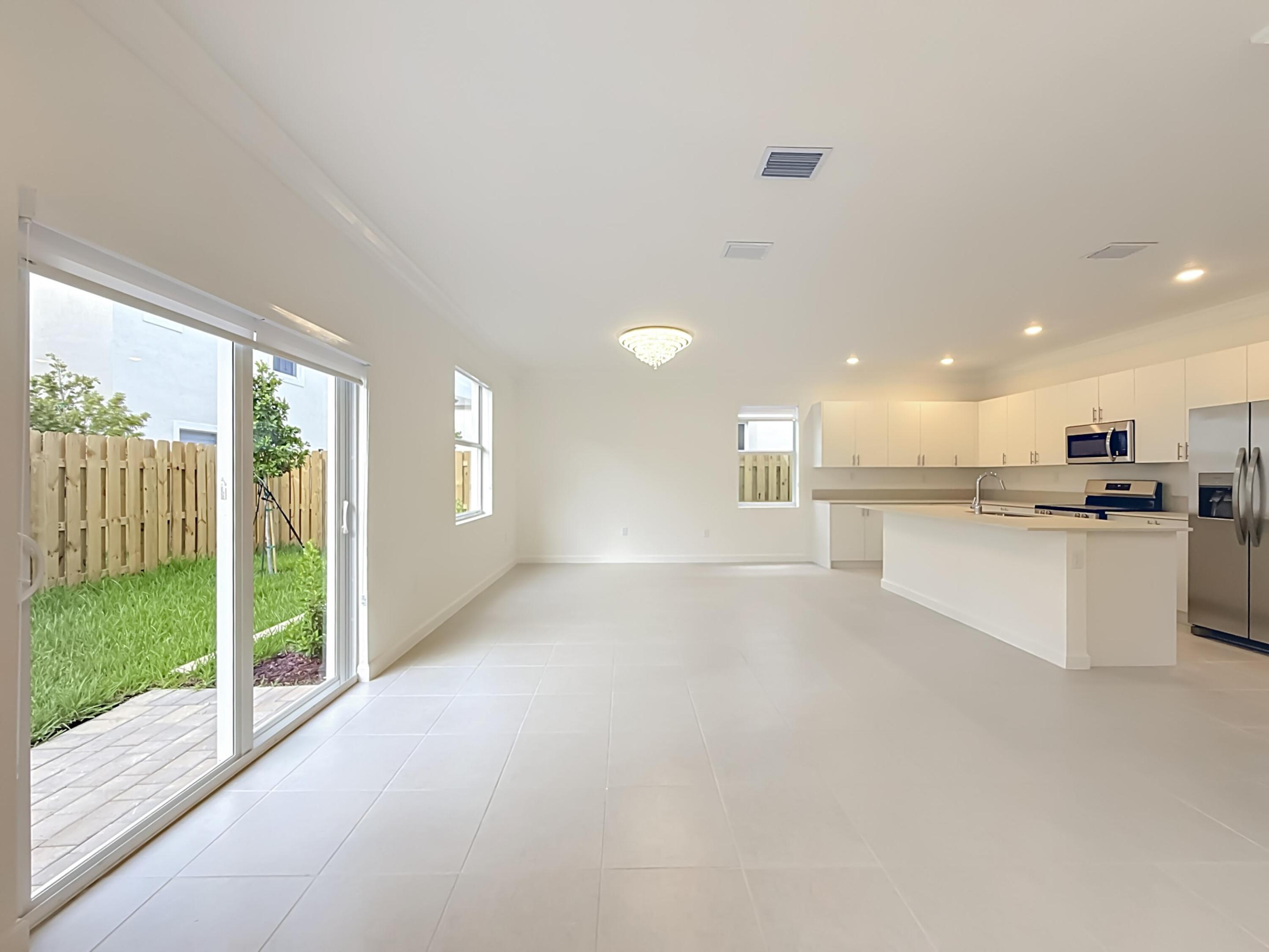 Coral Landings - Residential Lease
