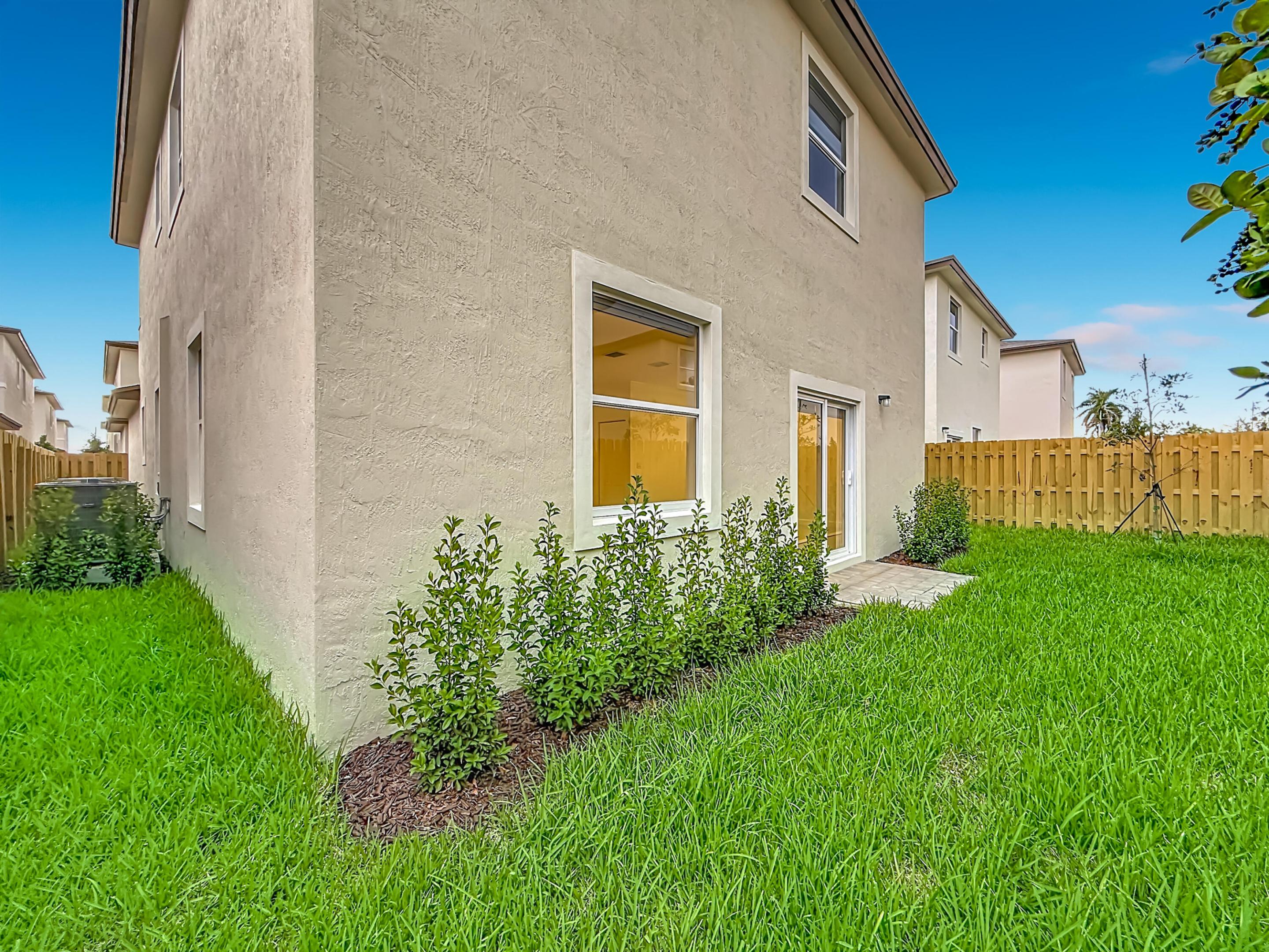 Coral Landings - Residential Lease