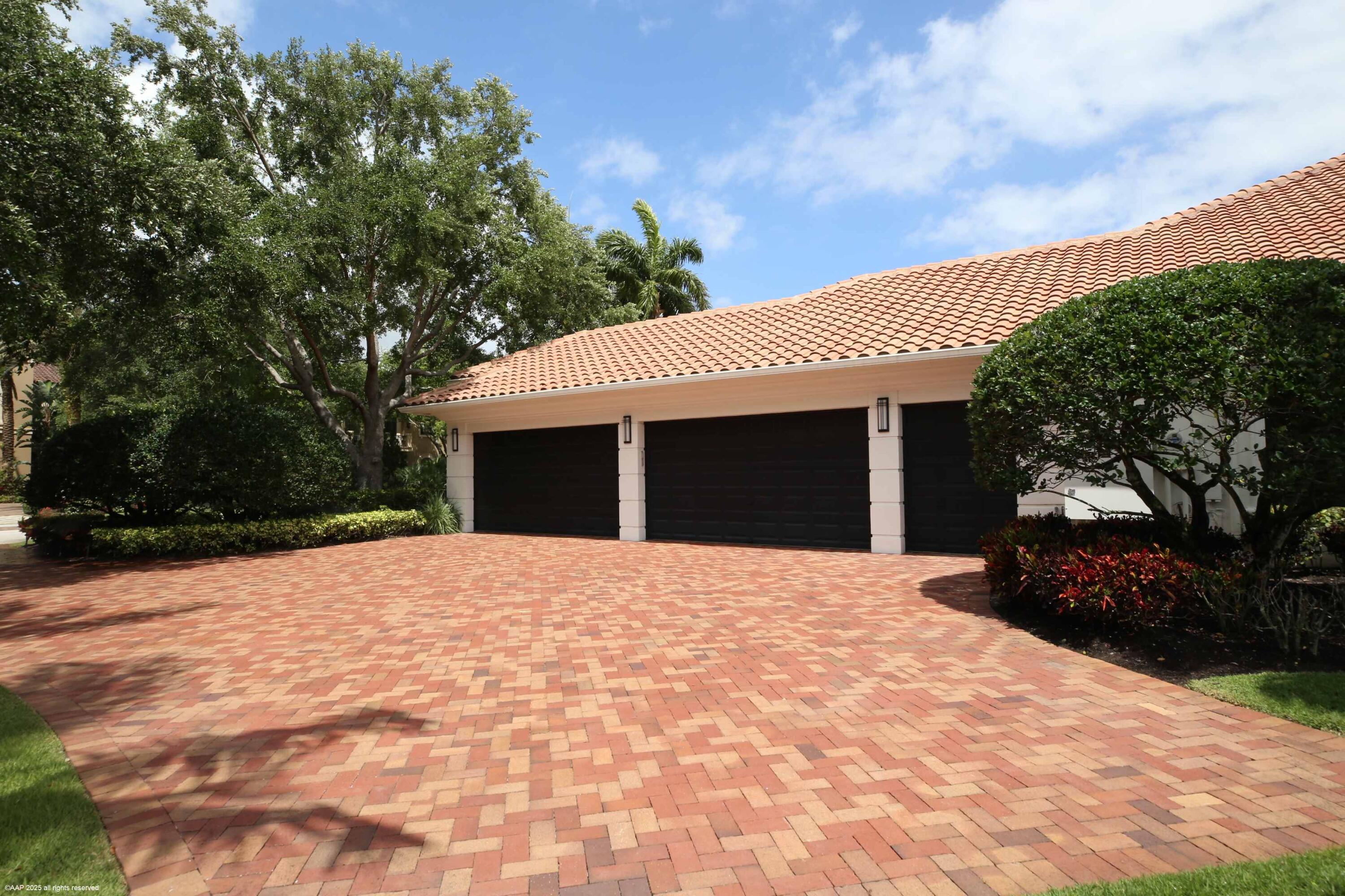 OLD PALM - Residential
