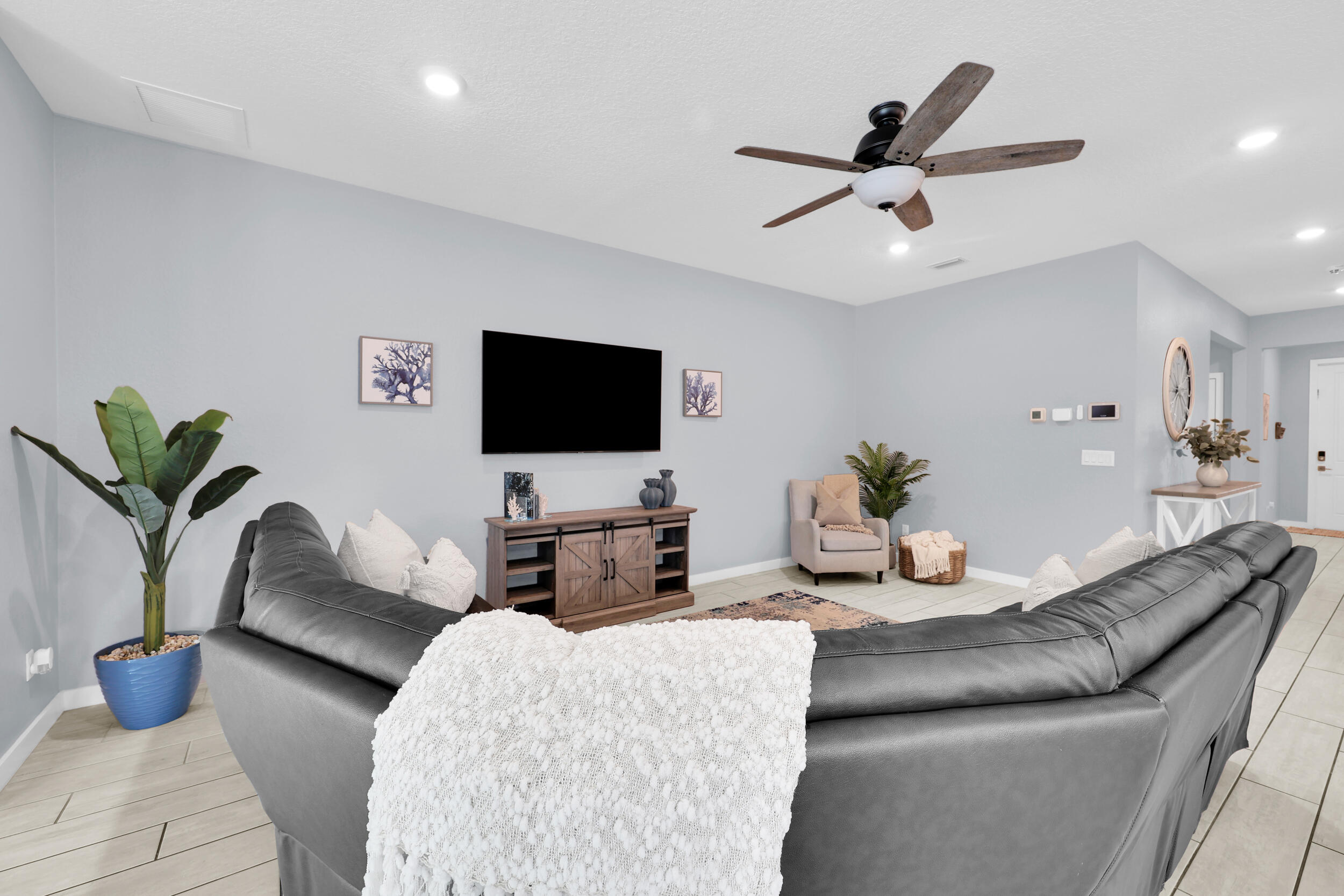 BERRY GROVE - Residential