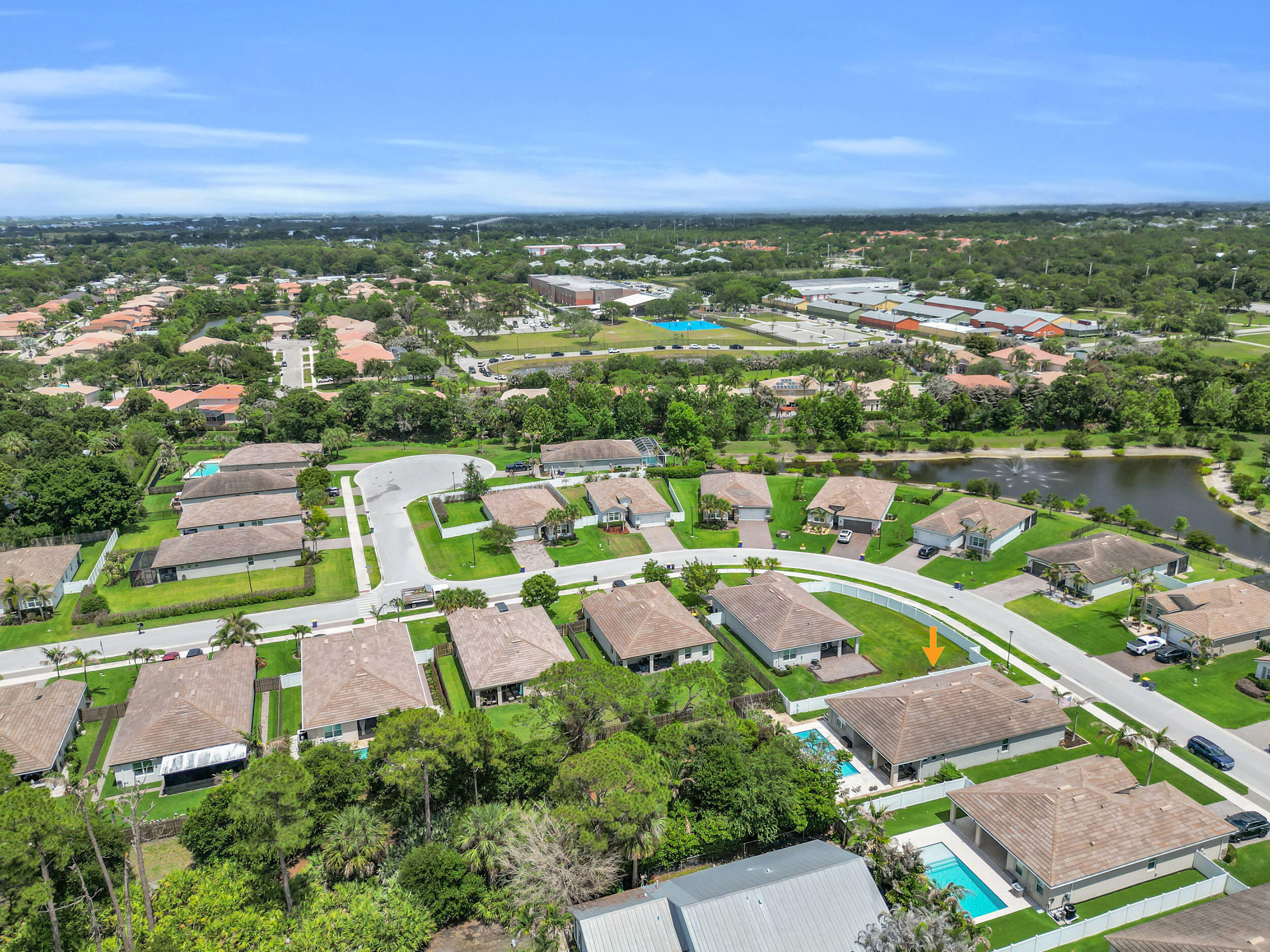BERRY GROVE - Residential