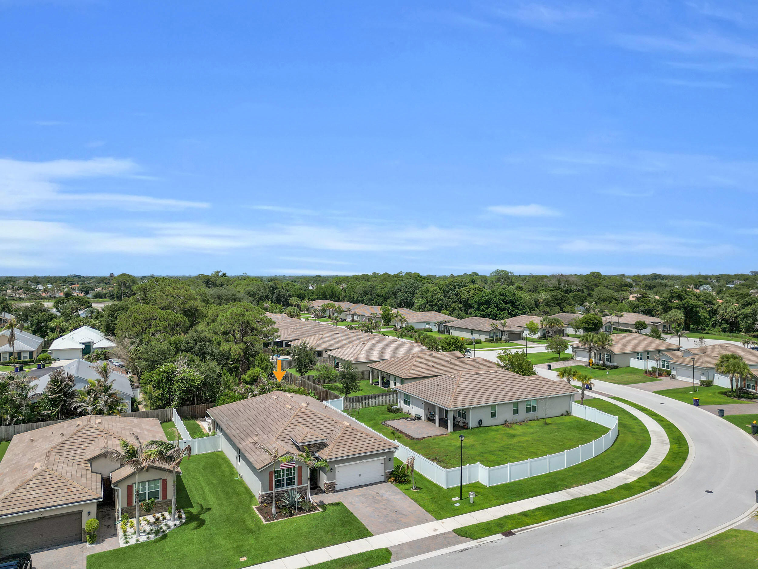 BERRY GROVE - Residential