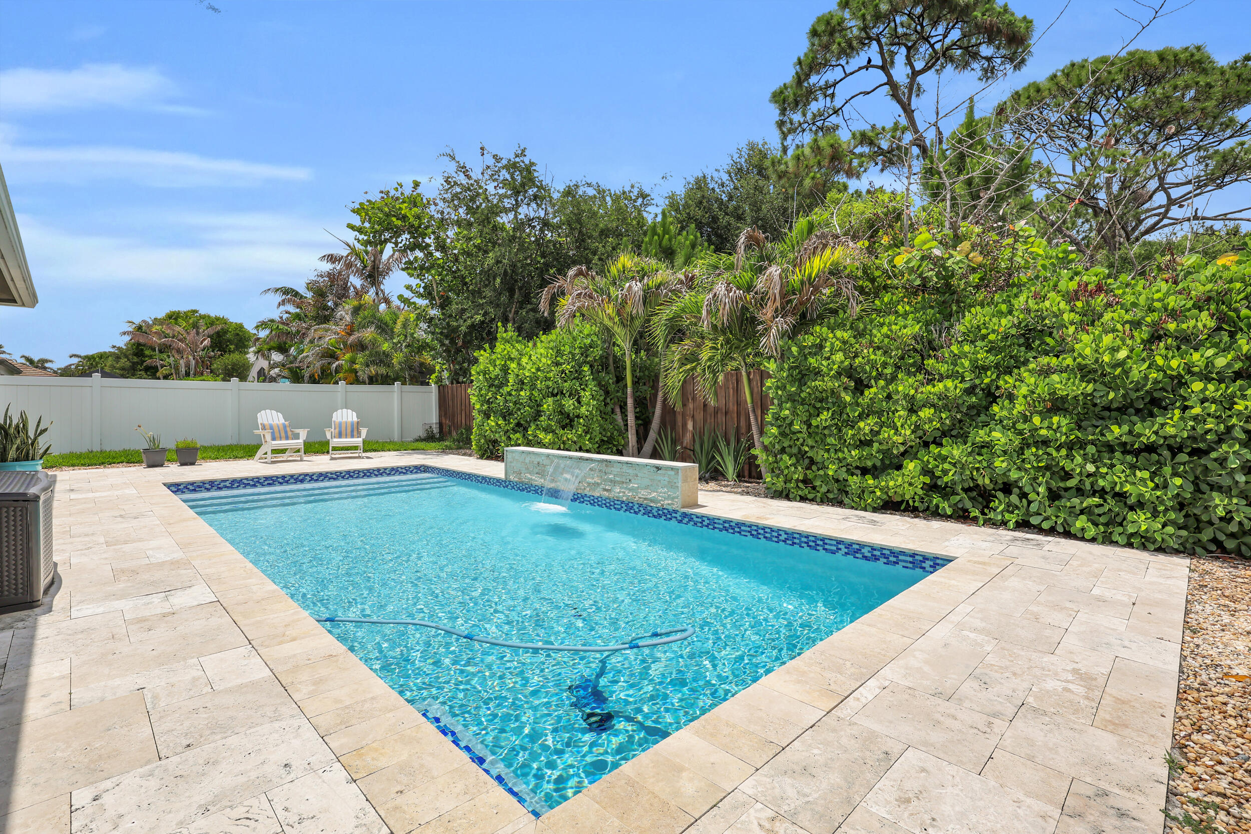 BERRY GROVE - Residential