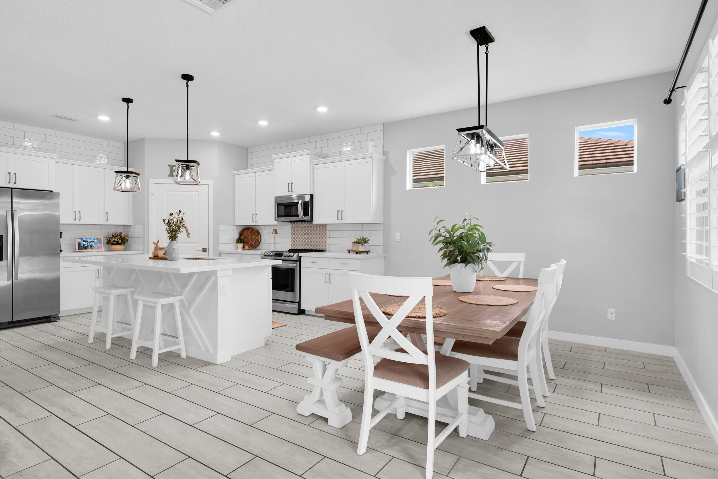 BERRY GROVE - Residential