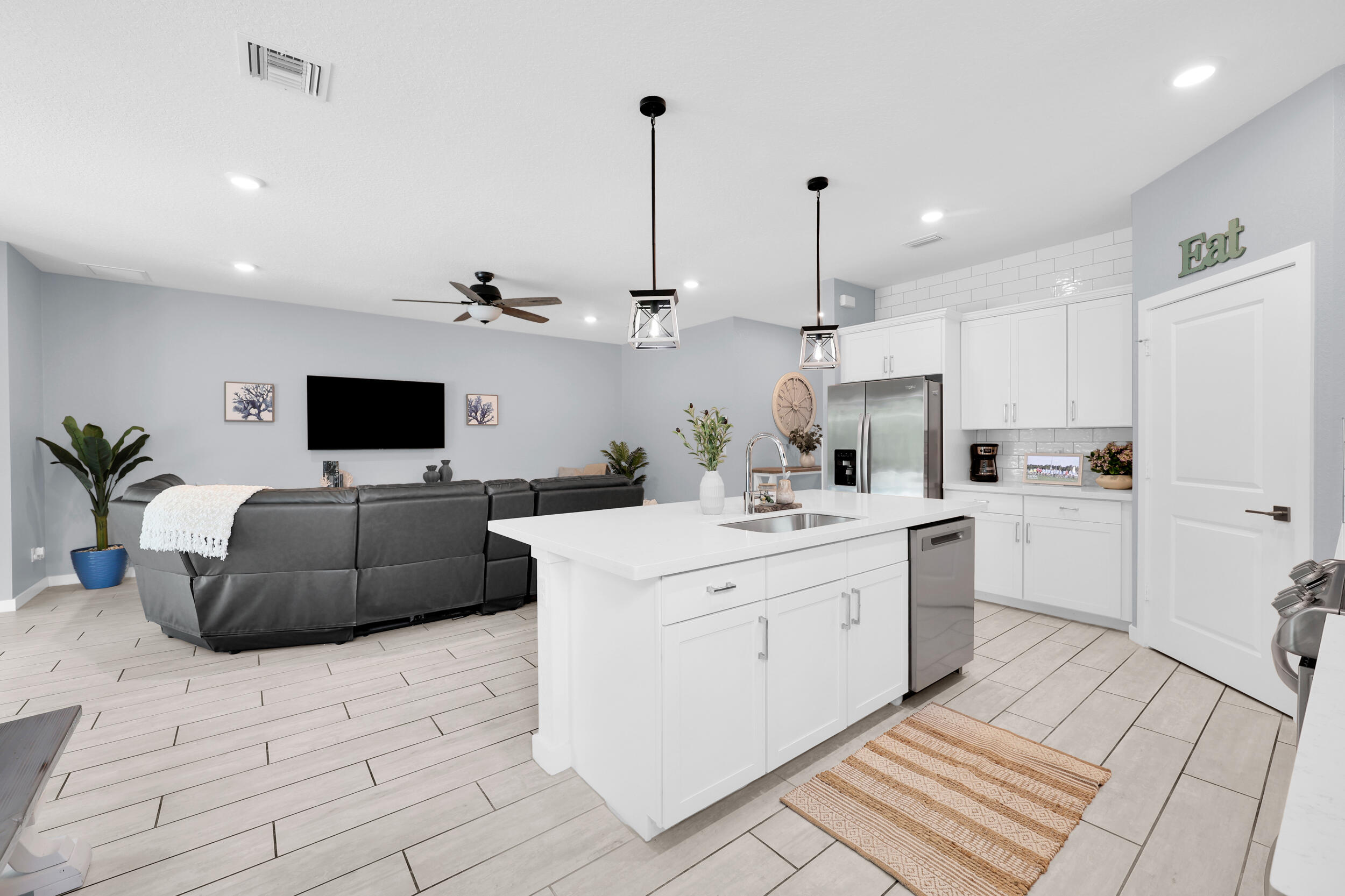 BERRY GROVE - Residential