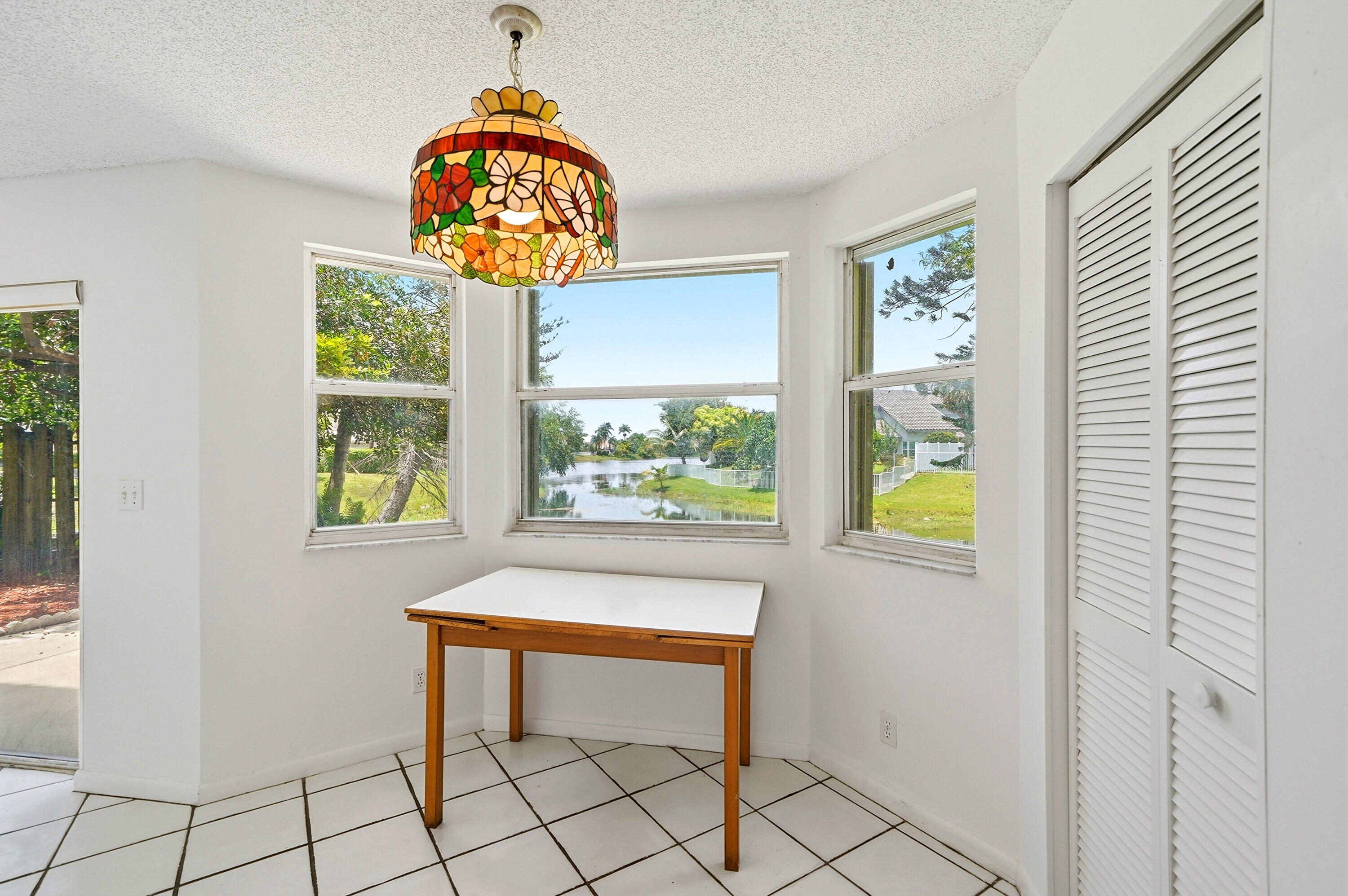 HOLIDAY SPRINGS EAST - Residential