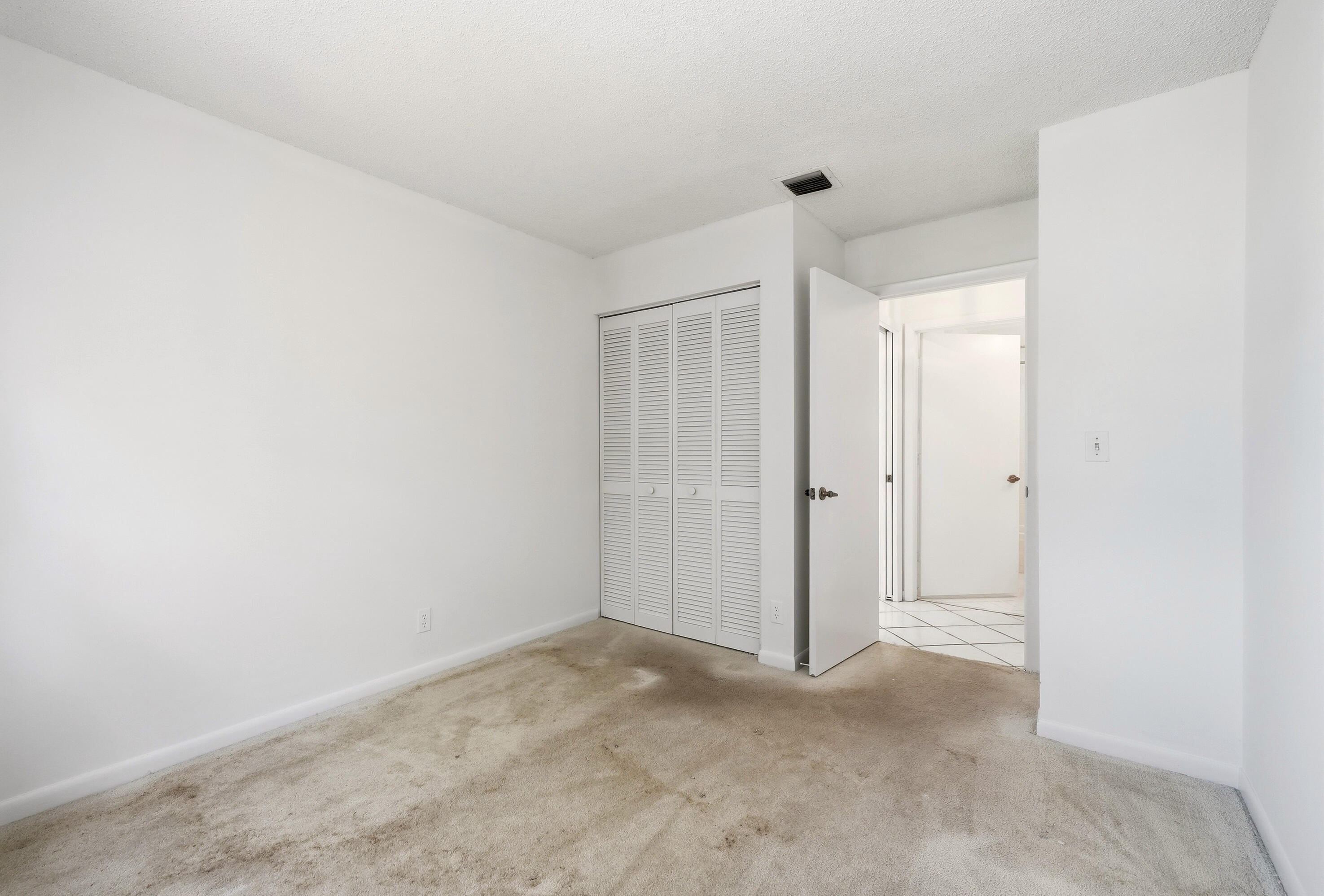 HOLIDAY SPRINGS EAST - Residential