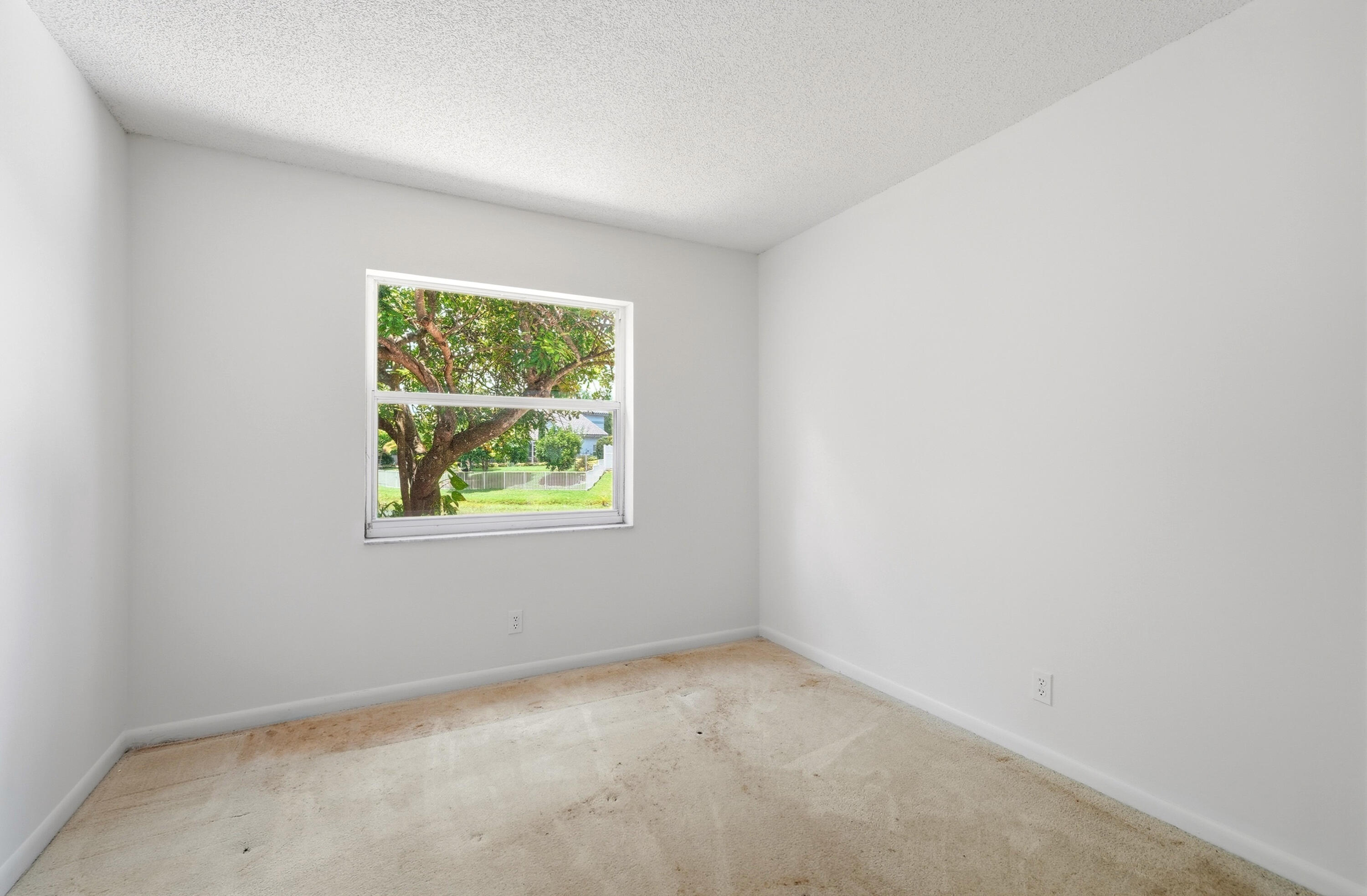 HOLIDAY SPRINGS EAST - Residential