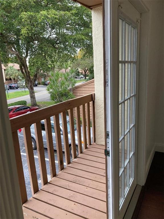 Banyan Lakes - Residential