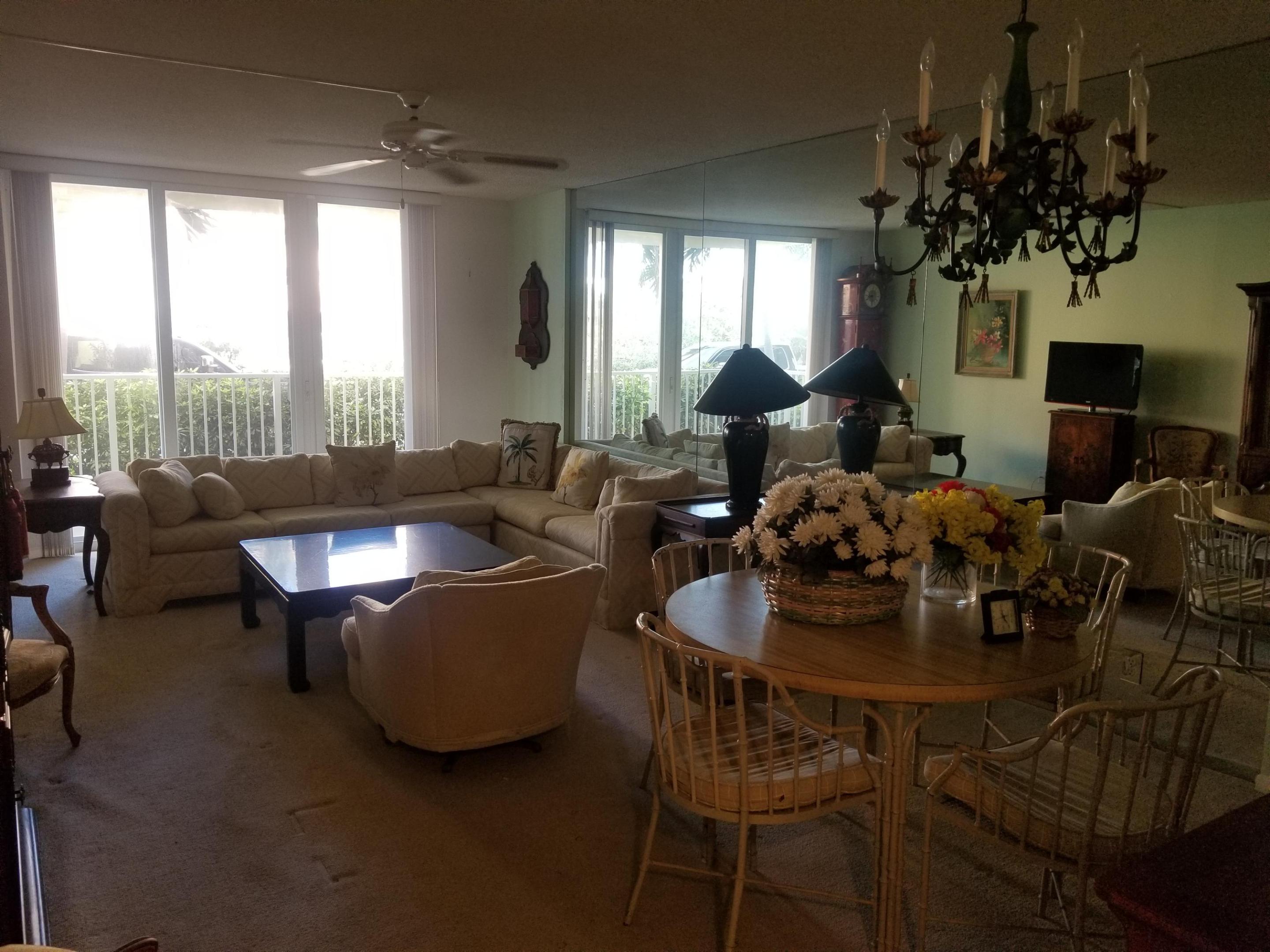 LE CHATEAU ROYAL CONDO - Residential