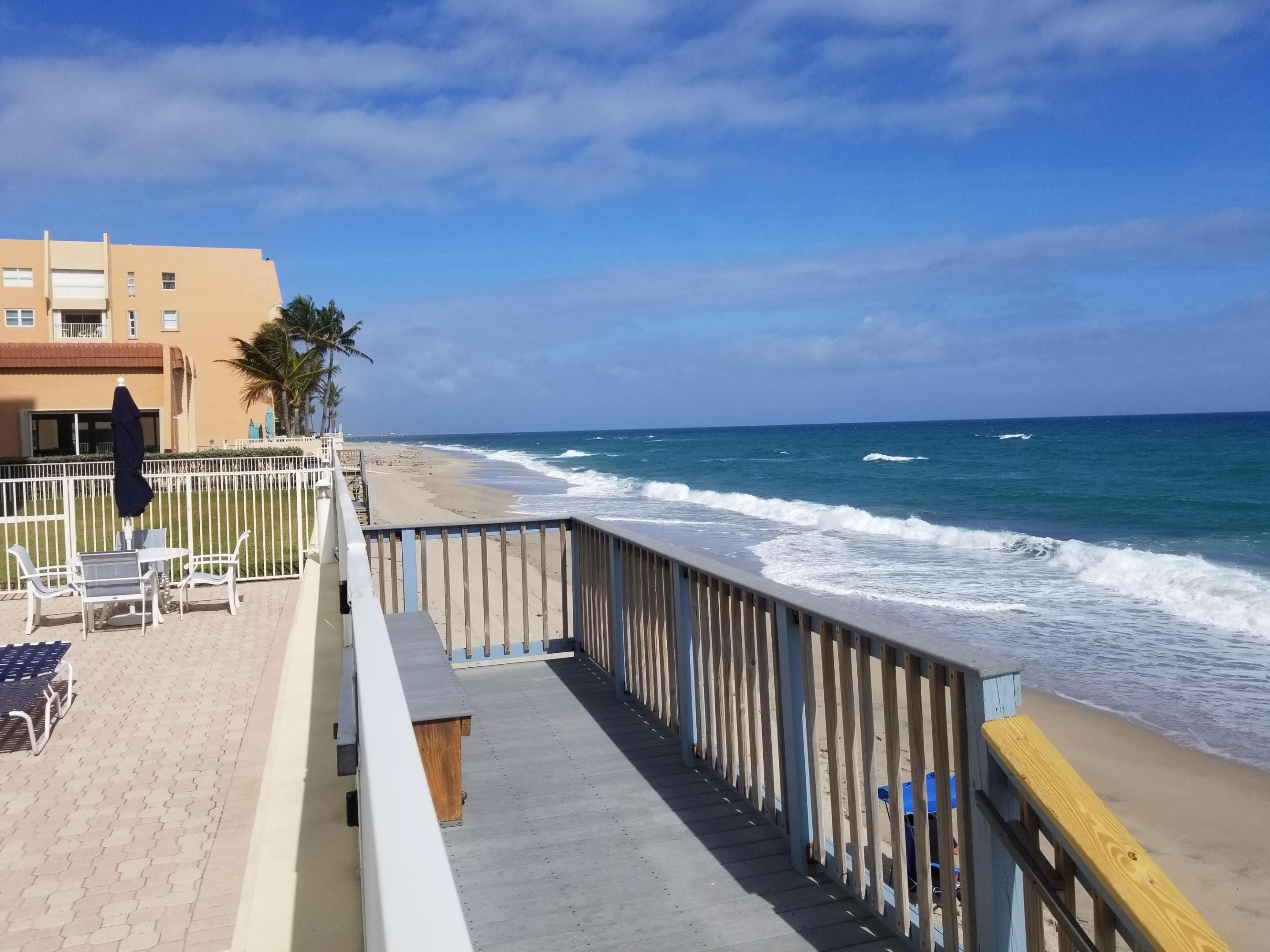 LE CHATEAU ROYAL CONDO - Residential