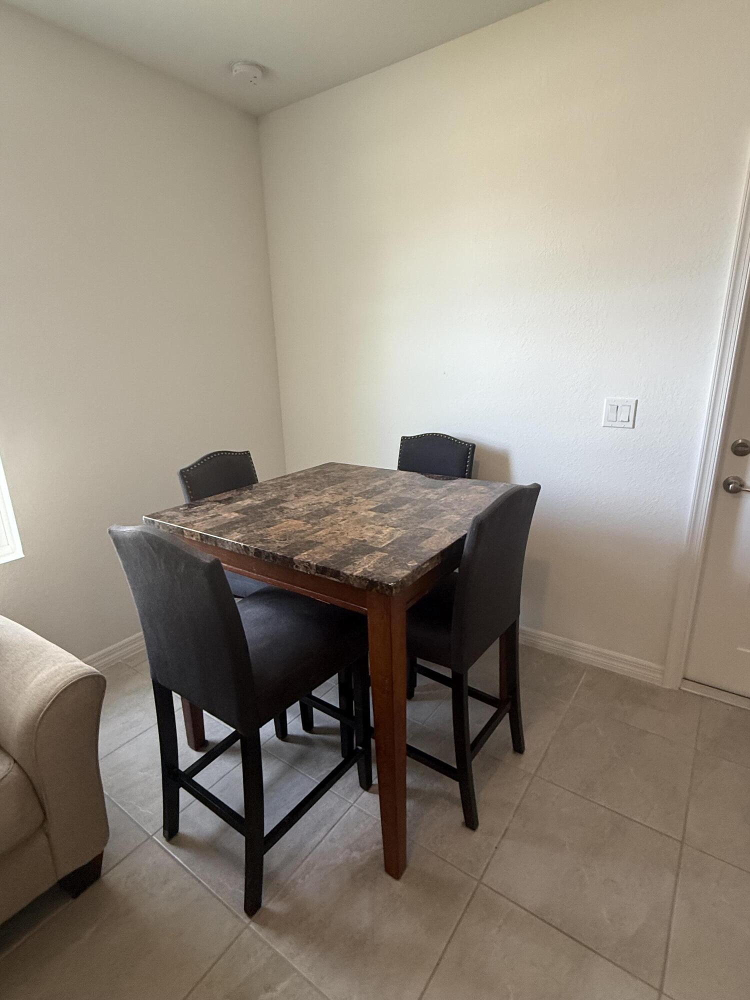 PORT ST LUCIE SECTION 15 - Residential Lease