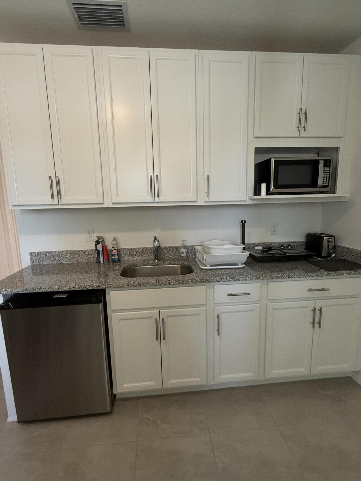 PORT ST LUCIE SECTION 15 - Residential Lease