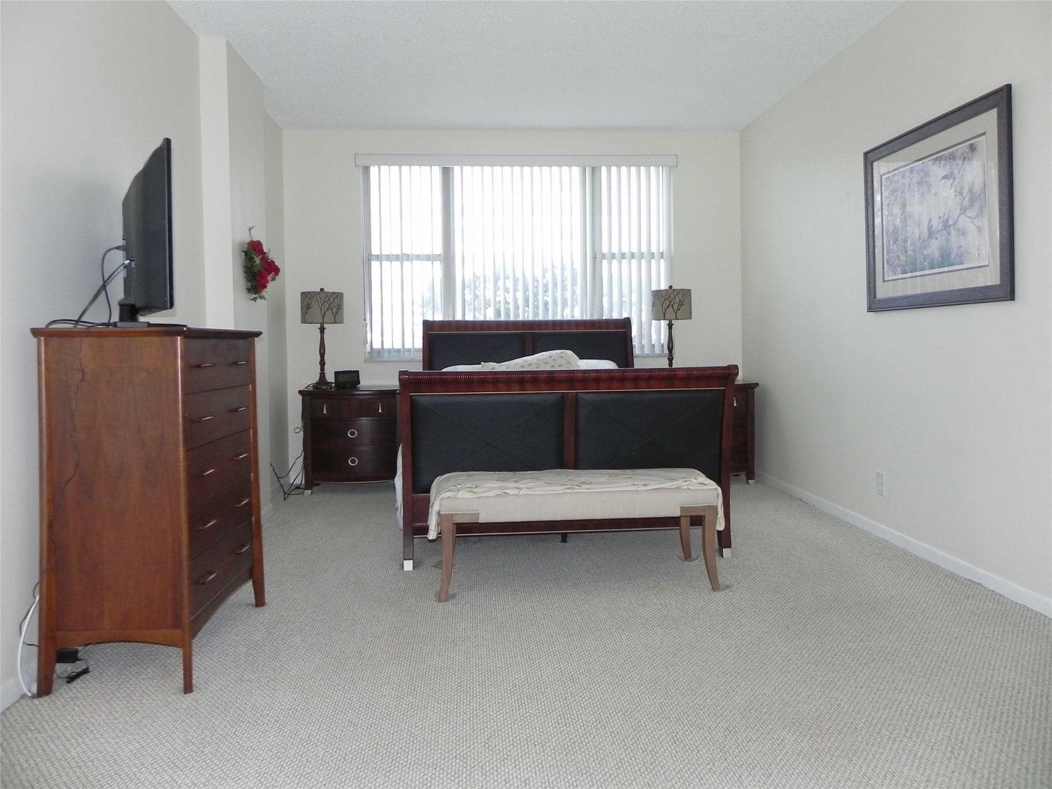 HILLCREST EAST - Residential