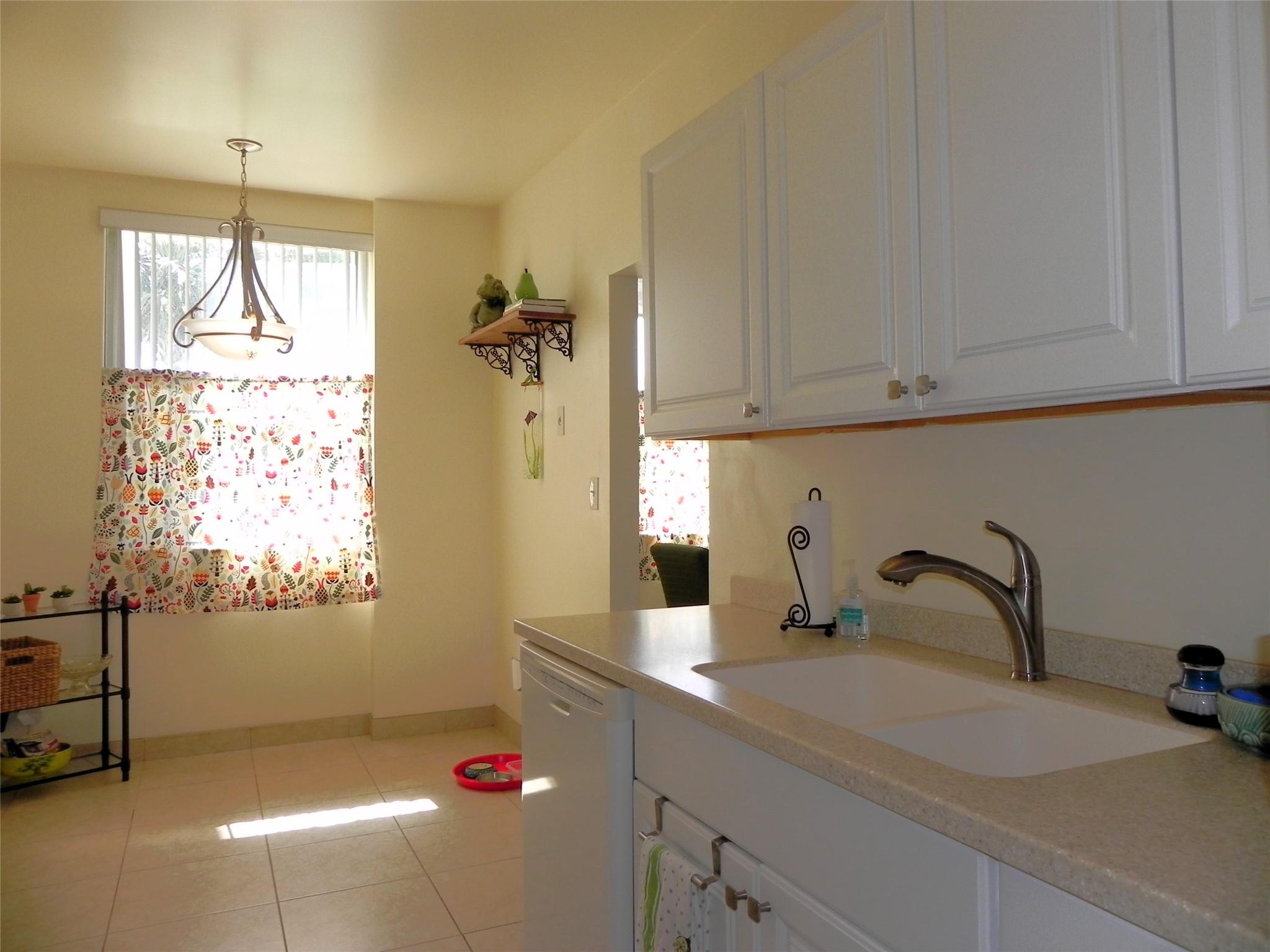HILLCREST EAST - Residential