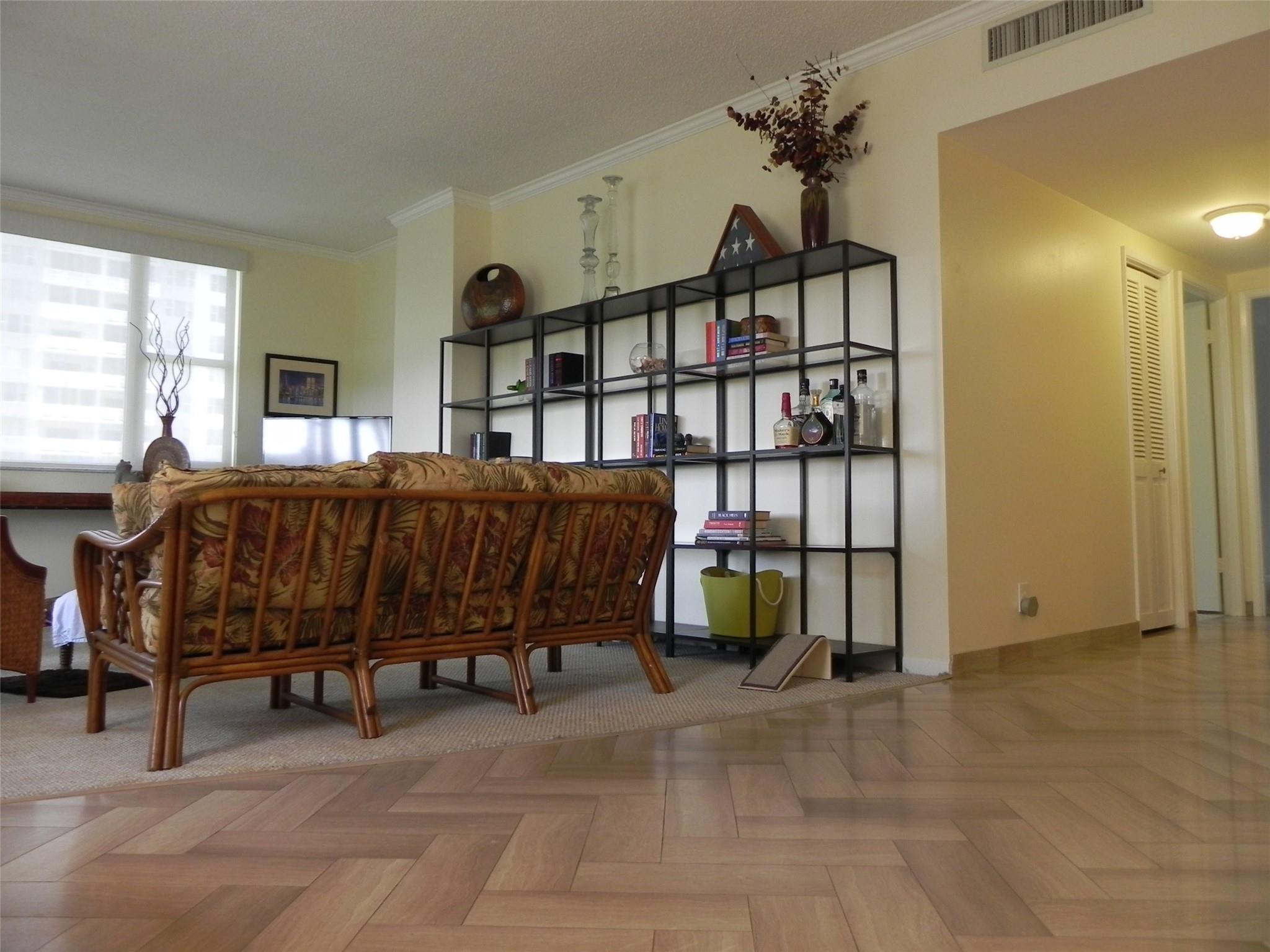 HILLCREST EAST - Residential