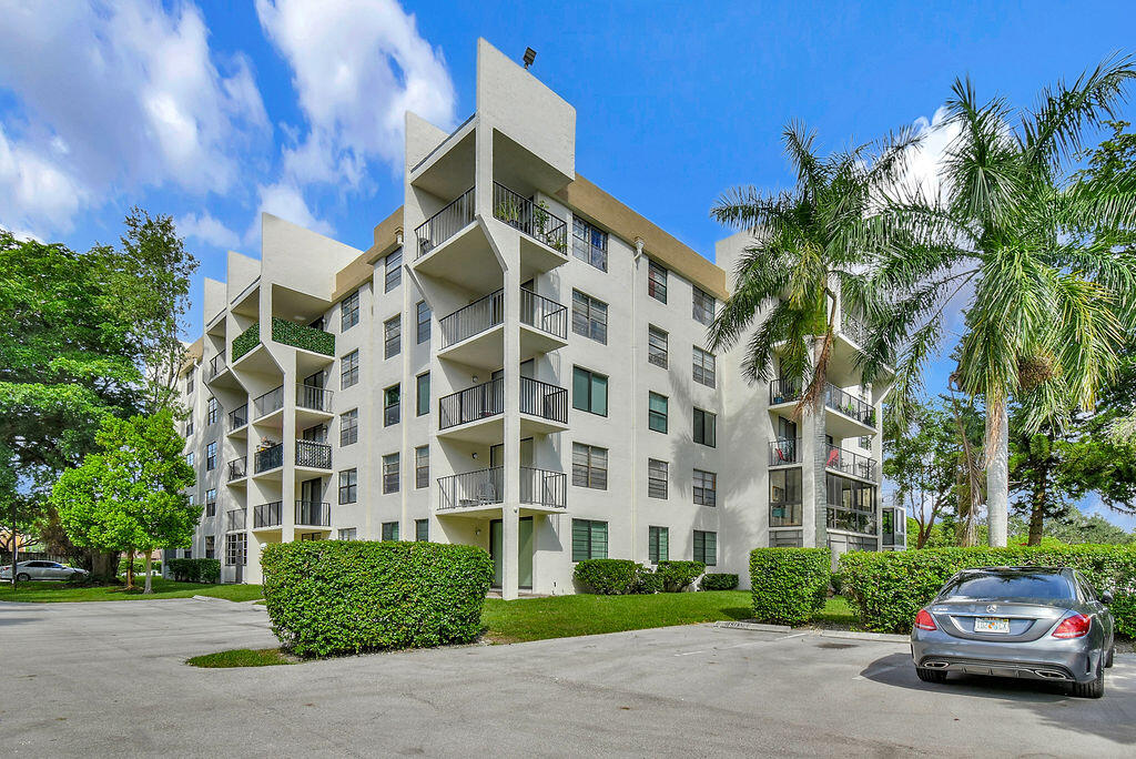 Home sweet home! Great location with easy access to major highways, shopping, dining, and just 25 minutes from the beach! This all-ages community offers plenty of space along with extra storage. Enjoy its amenities including a pool, tennis courts, BBQ area, abundant guest parking, and night guard security.  This property is full of potential and ready for your personal touches to make it your home! Small pets welcome, no minimum credit/income criteria. A/C 2017, W/H old working ok.  Condo required 1 year of maintenance in escrow for 3 years. No lease.