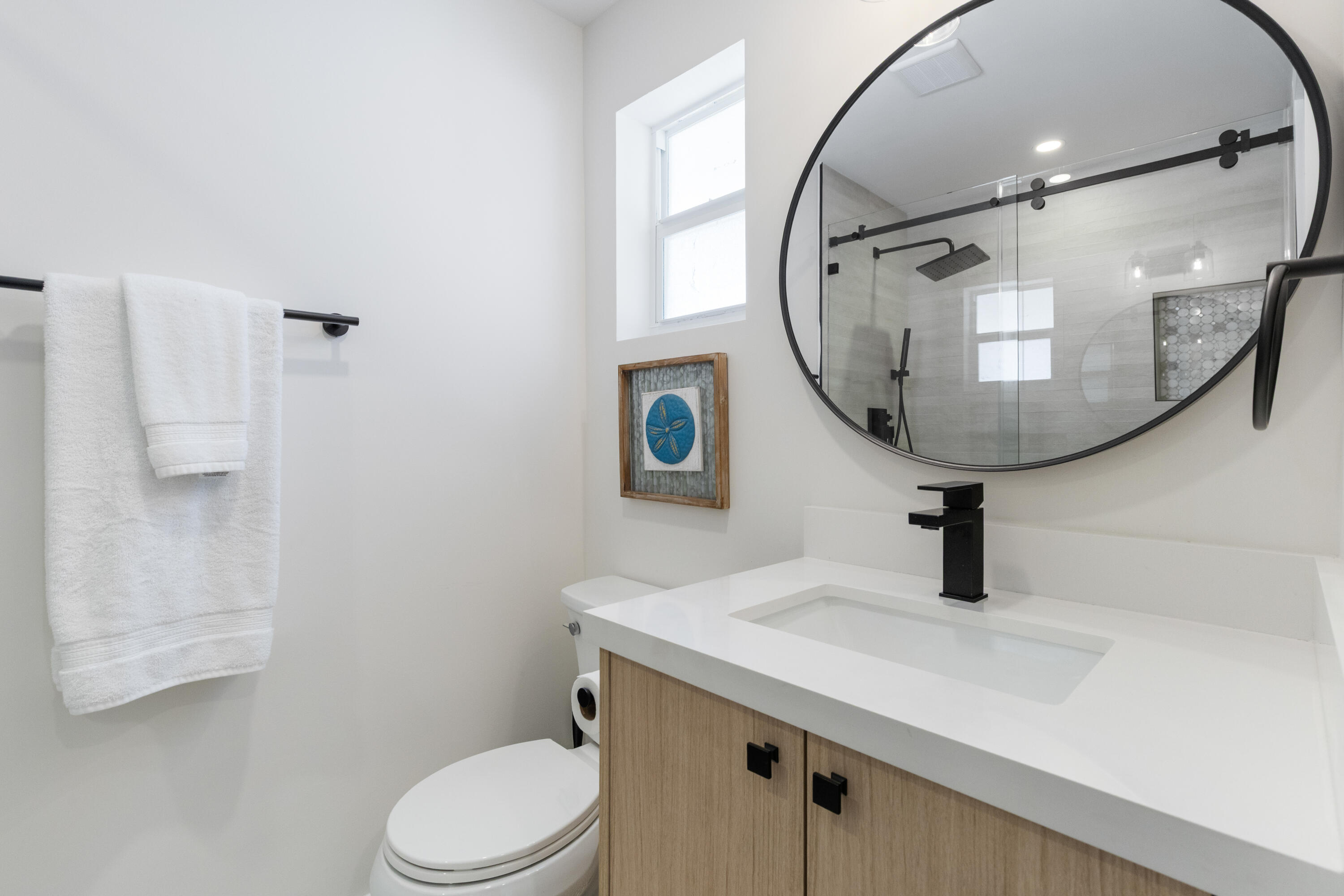 YORKDALES CARALLTON ISLE CONDO - Residential
