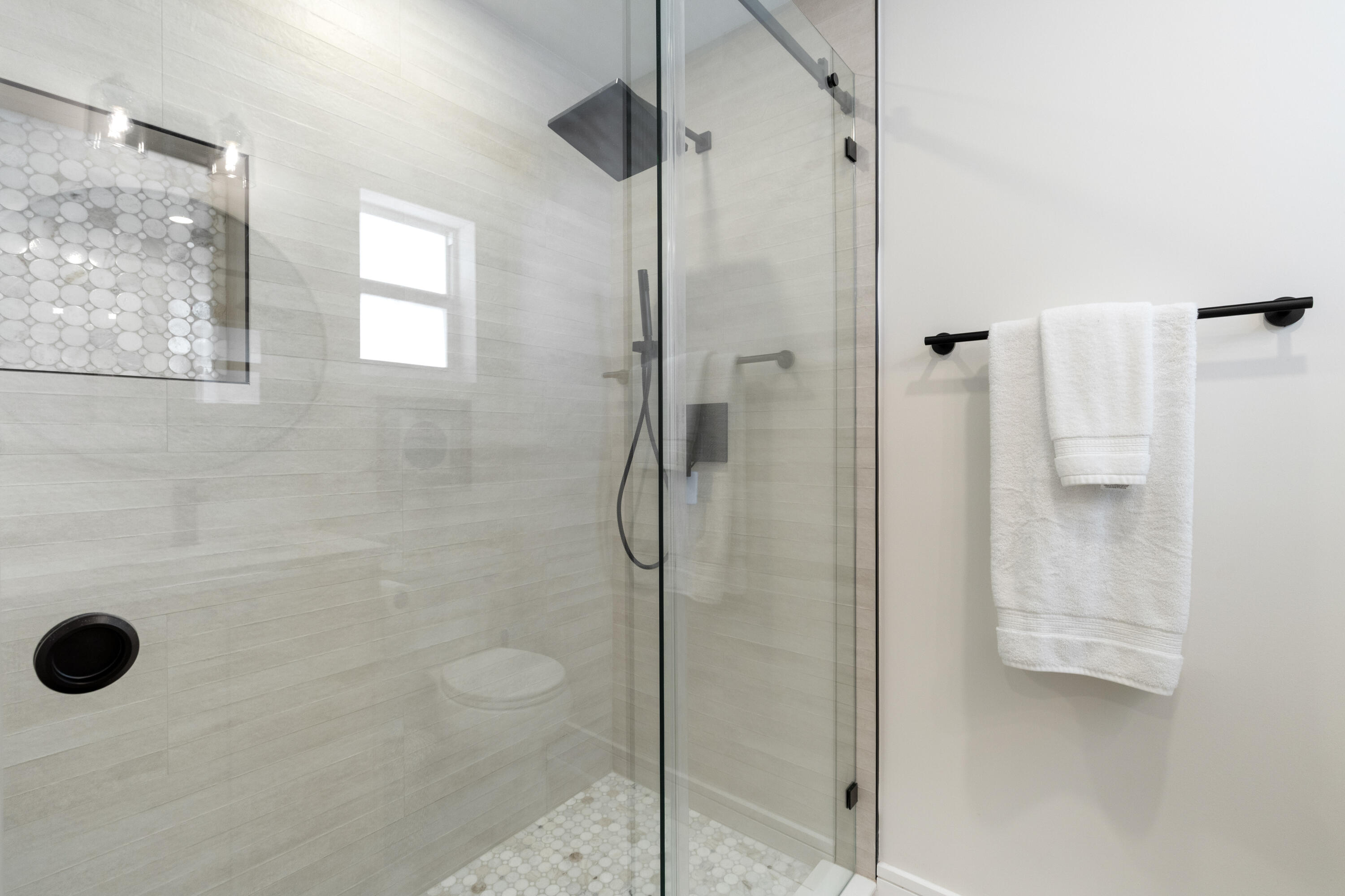 YORKDALES CARALLTON ISLE CONDO - Residential