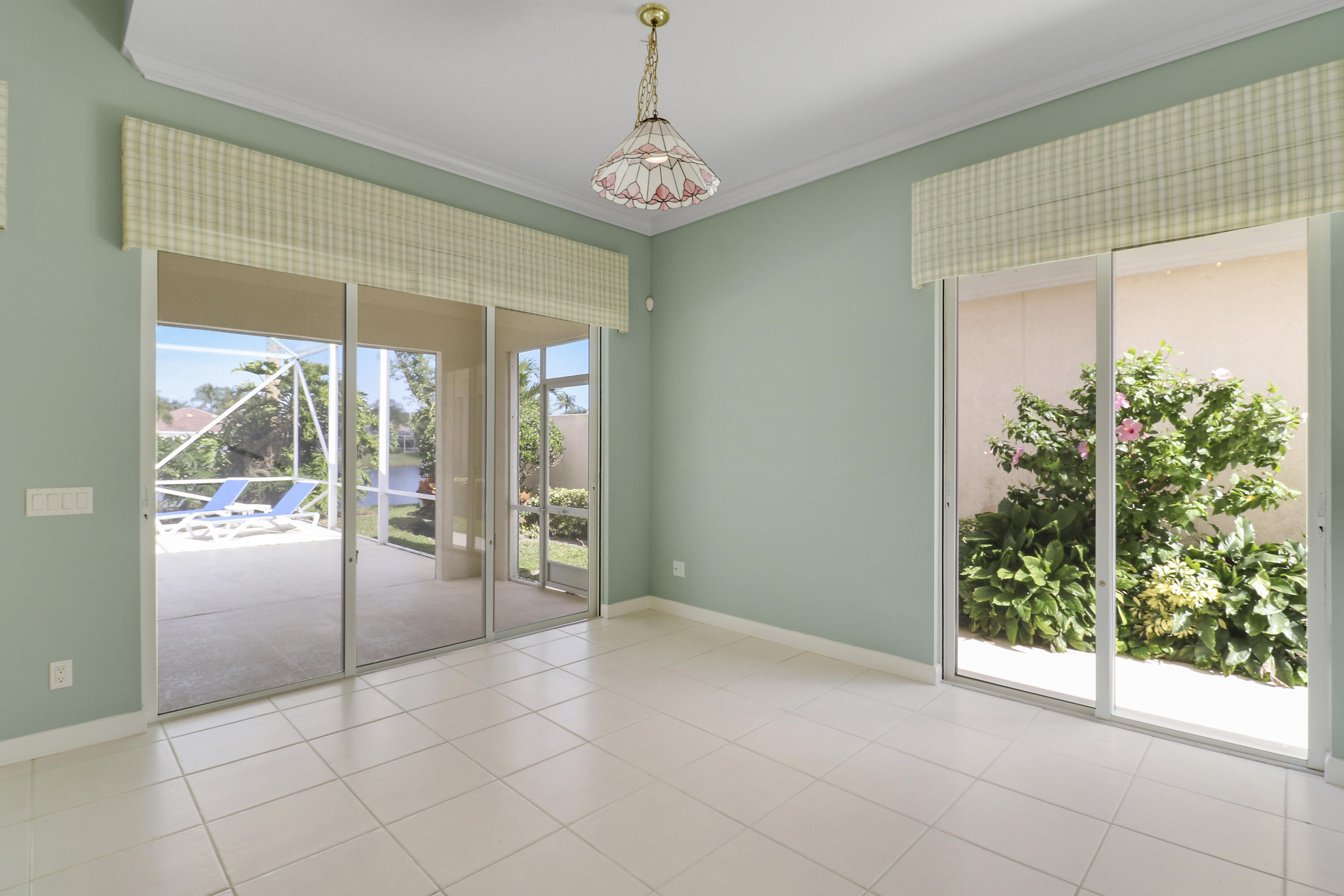 ISLES AT PALM BEACH GARDENS - Residential