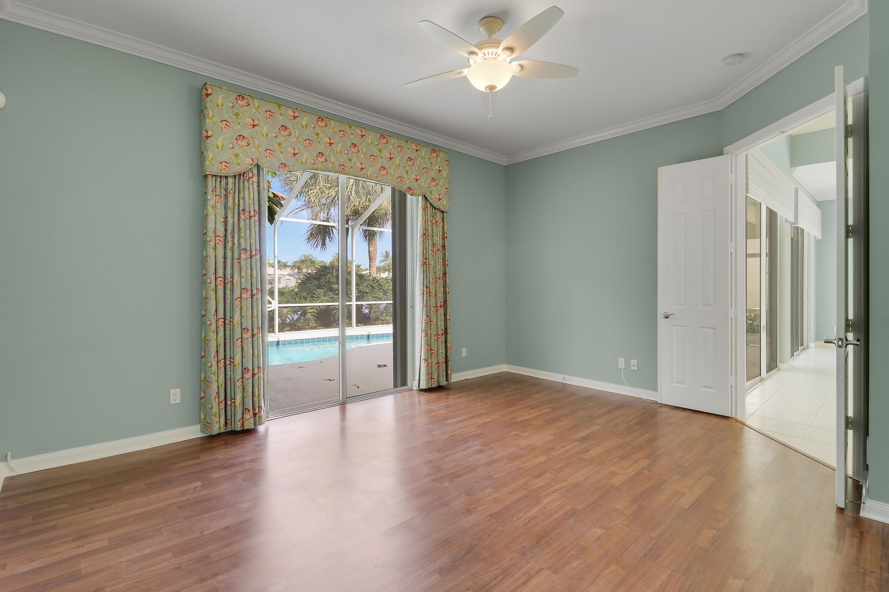 ISLES AT PALM BEACH GARDENS - Residential