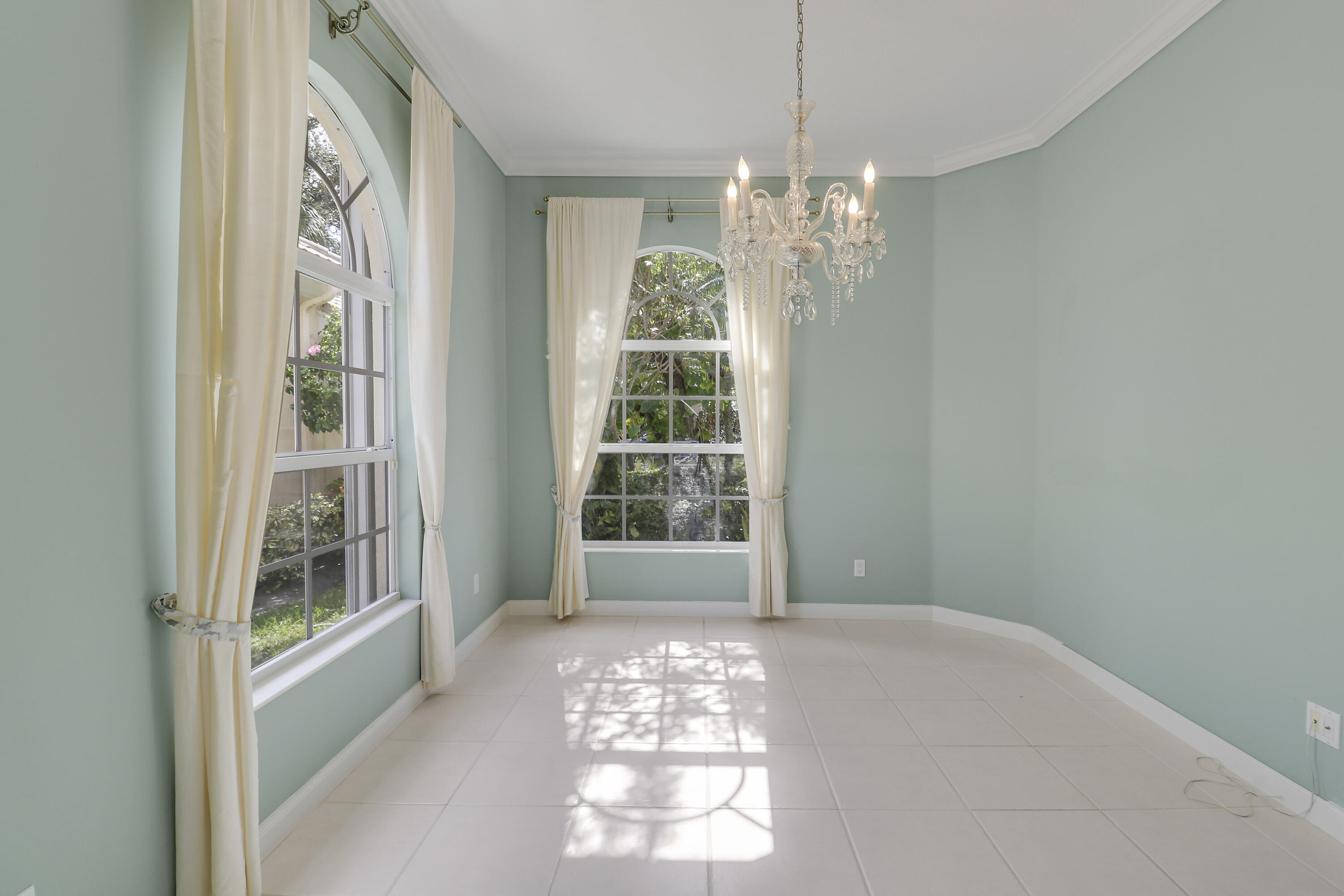 ISLES AT PALM BEACH GARDENS - Residential
