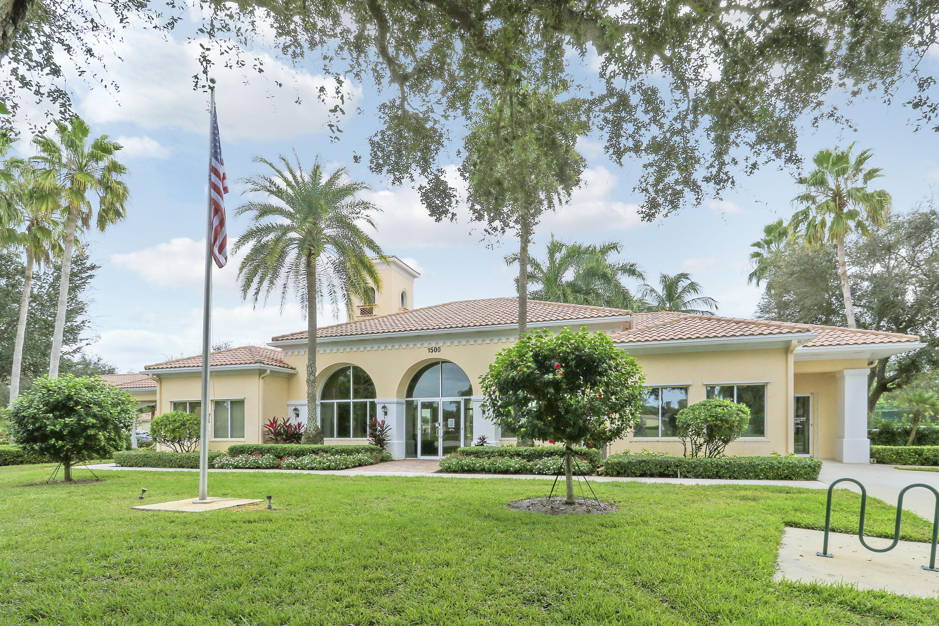 ISLES AT PALM BEACH GARDENS - Residential