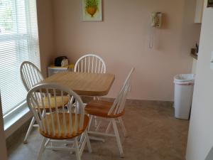 PINES OF DELRAY CONDO ONE - Residential Lease